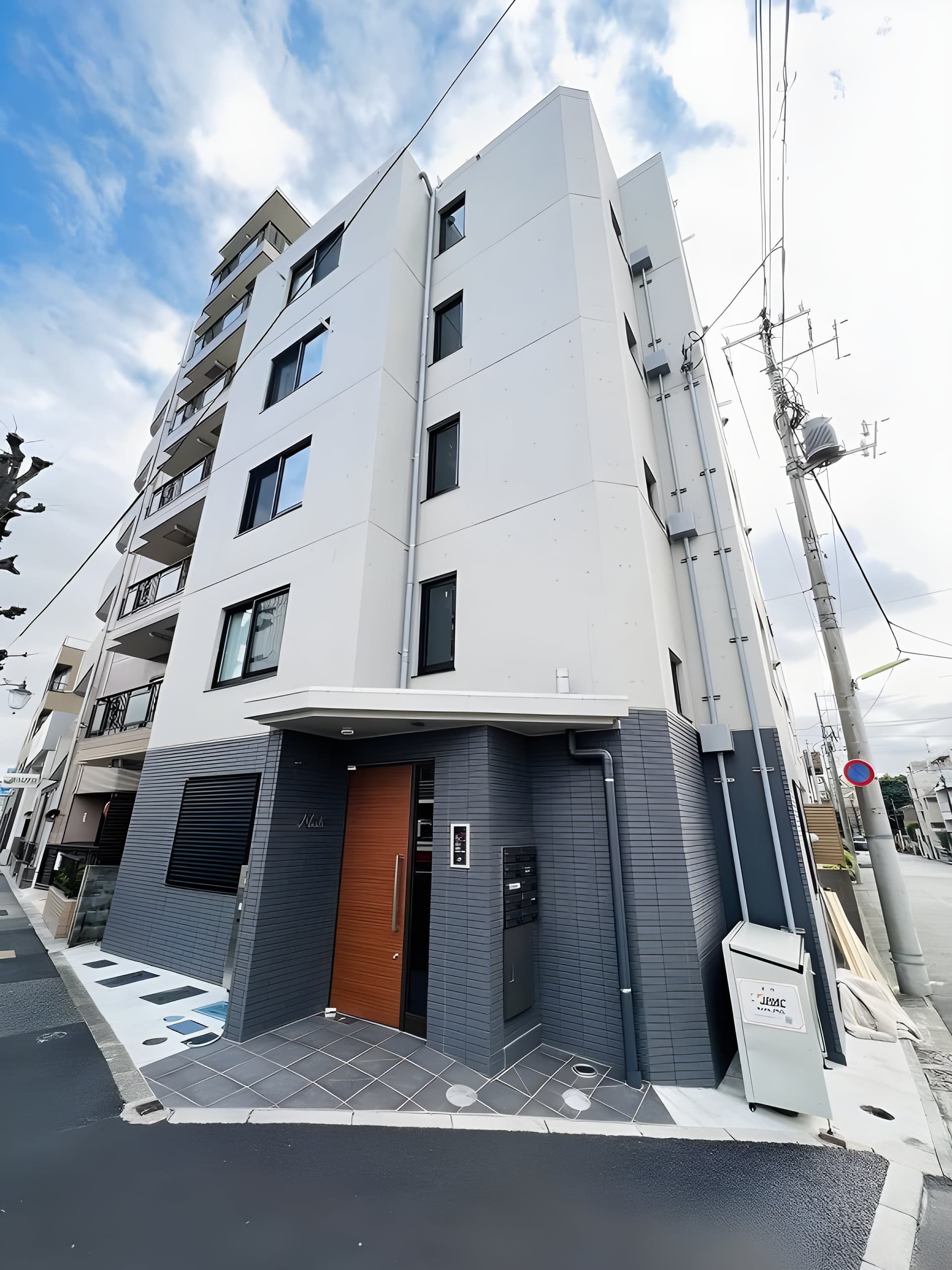 SAKURA AXIS 用賀 201