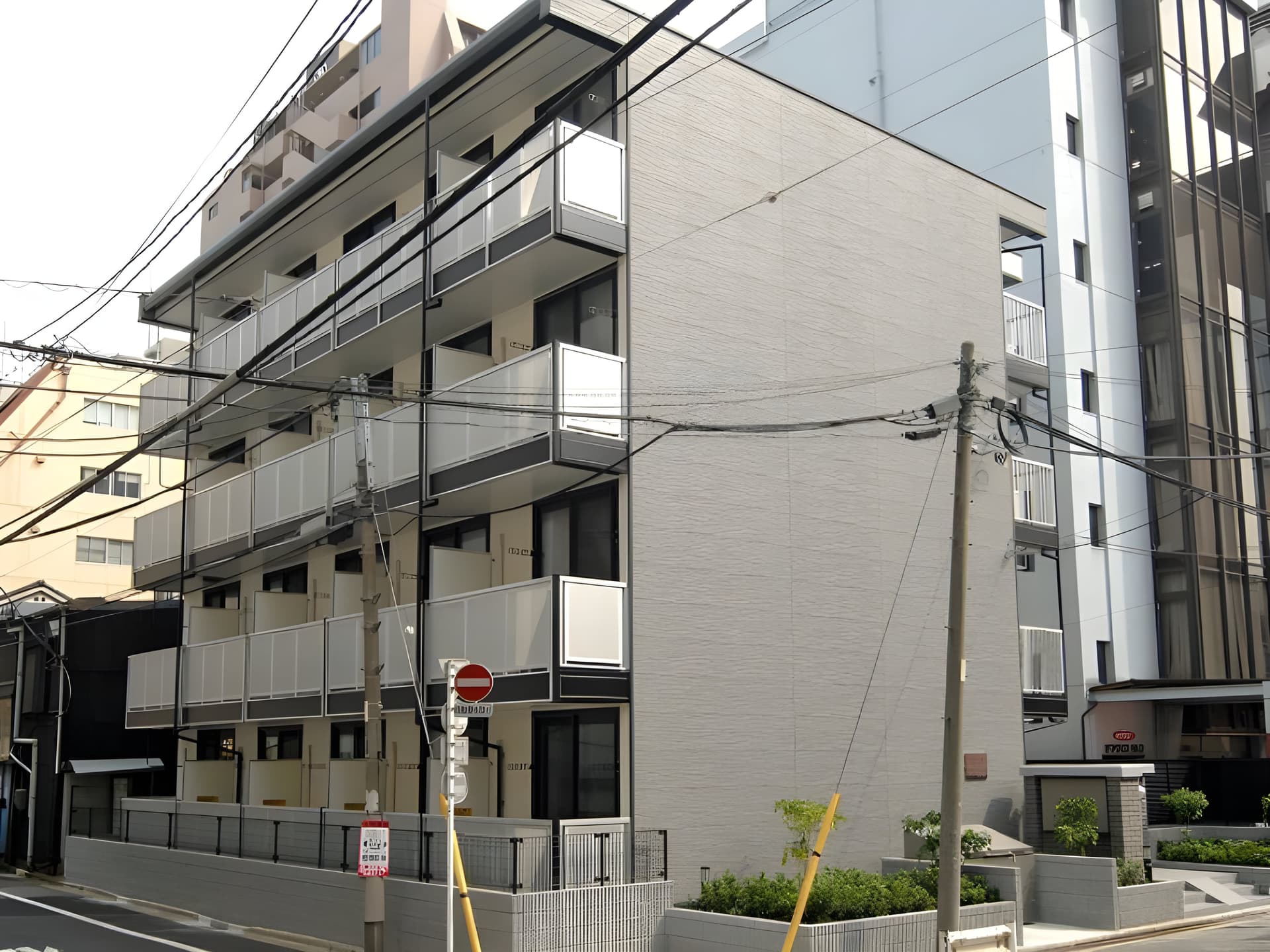 レオパレスエムエムワン 105