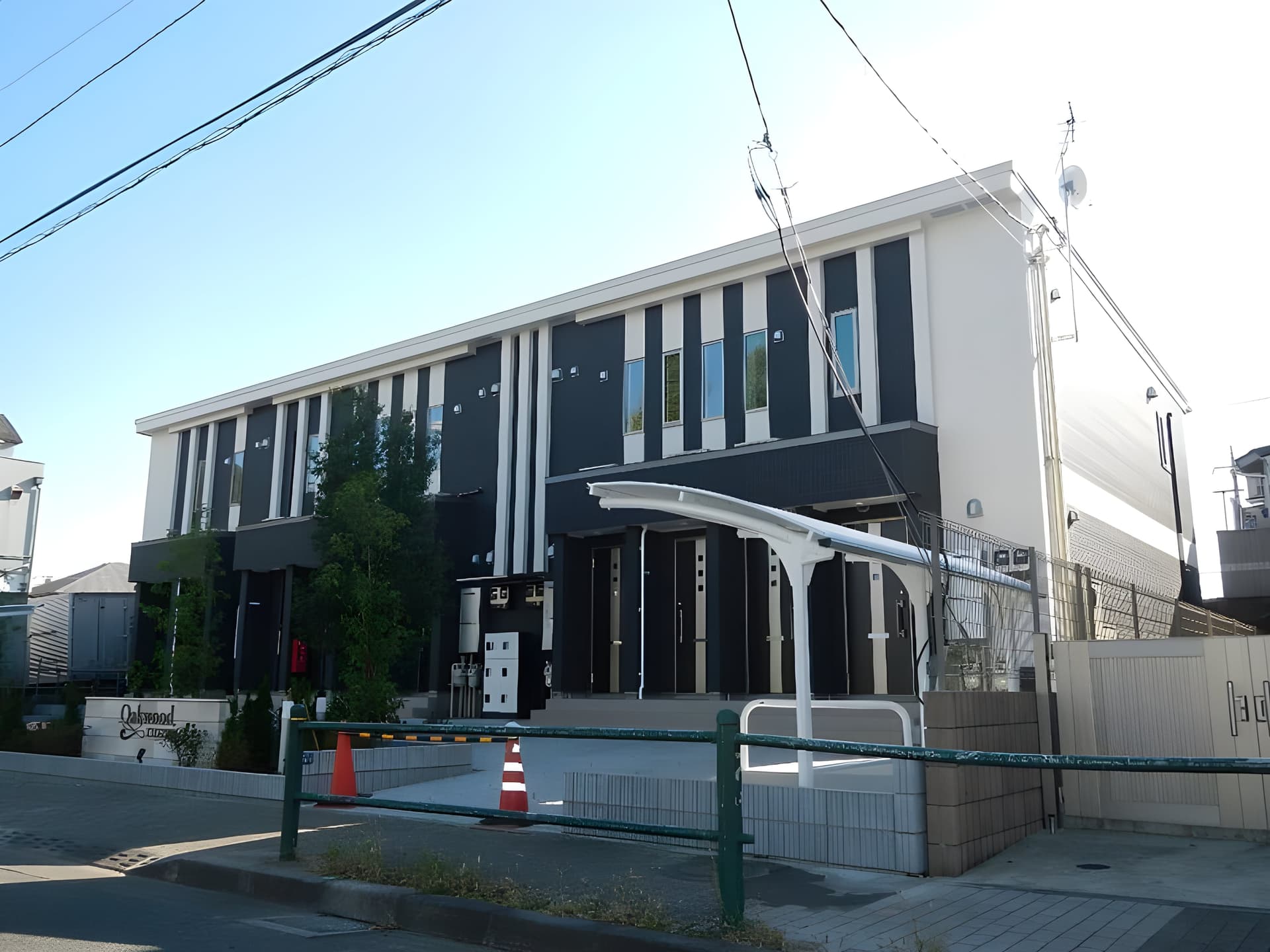Oakwood(オークウッド) 202
