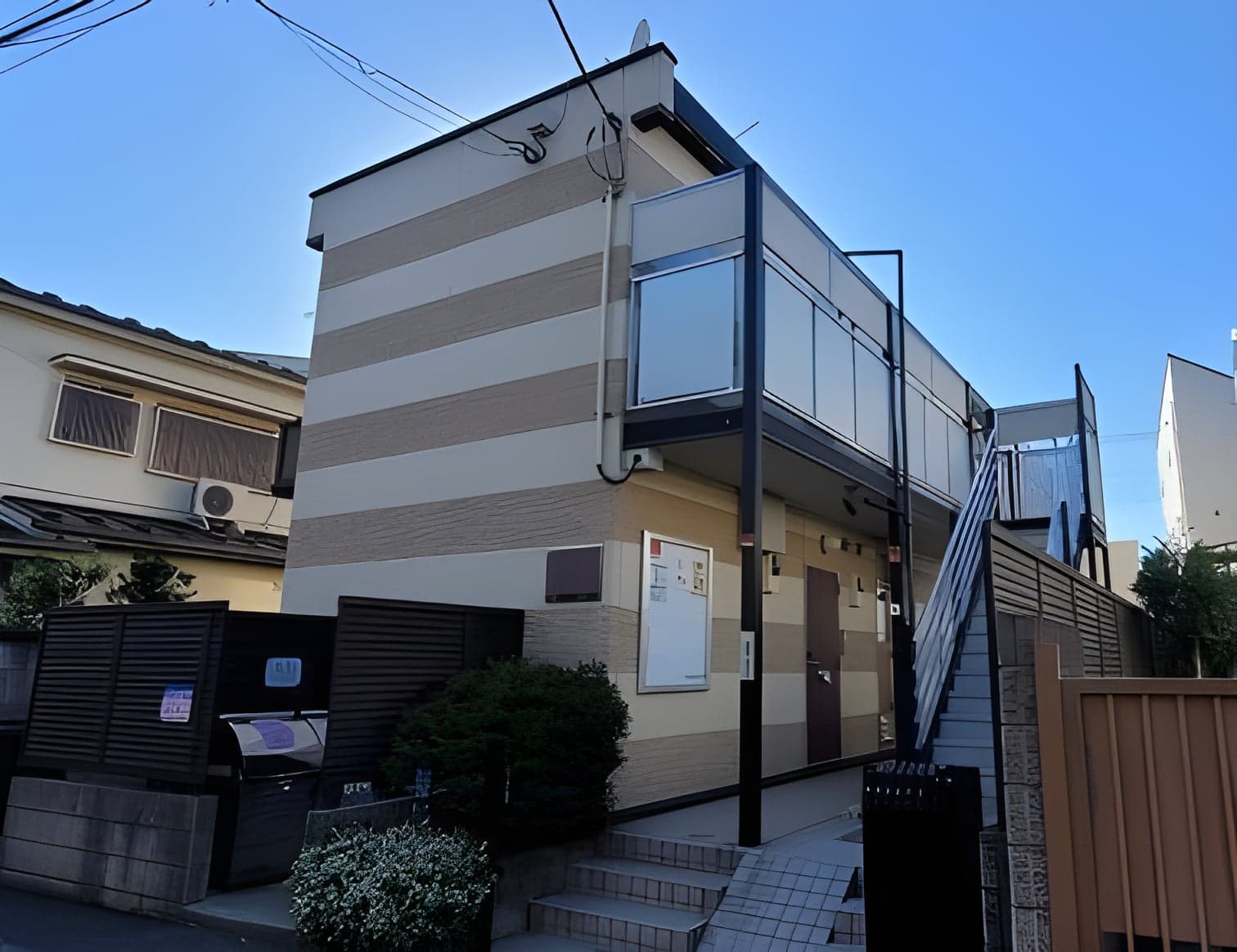 レオパレス桜新町 101