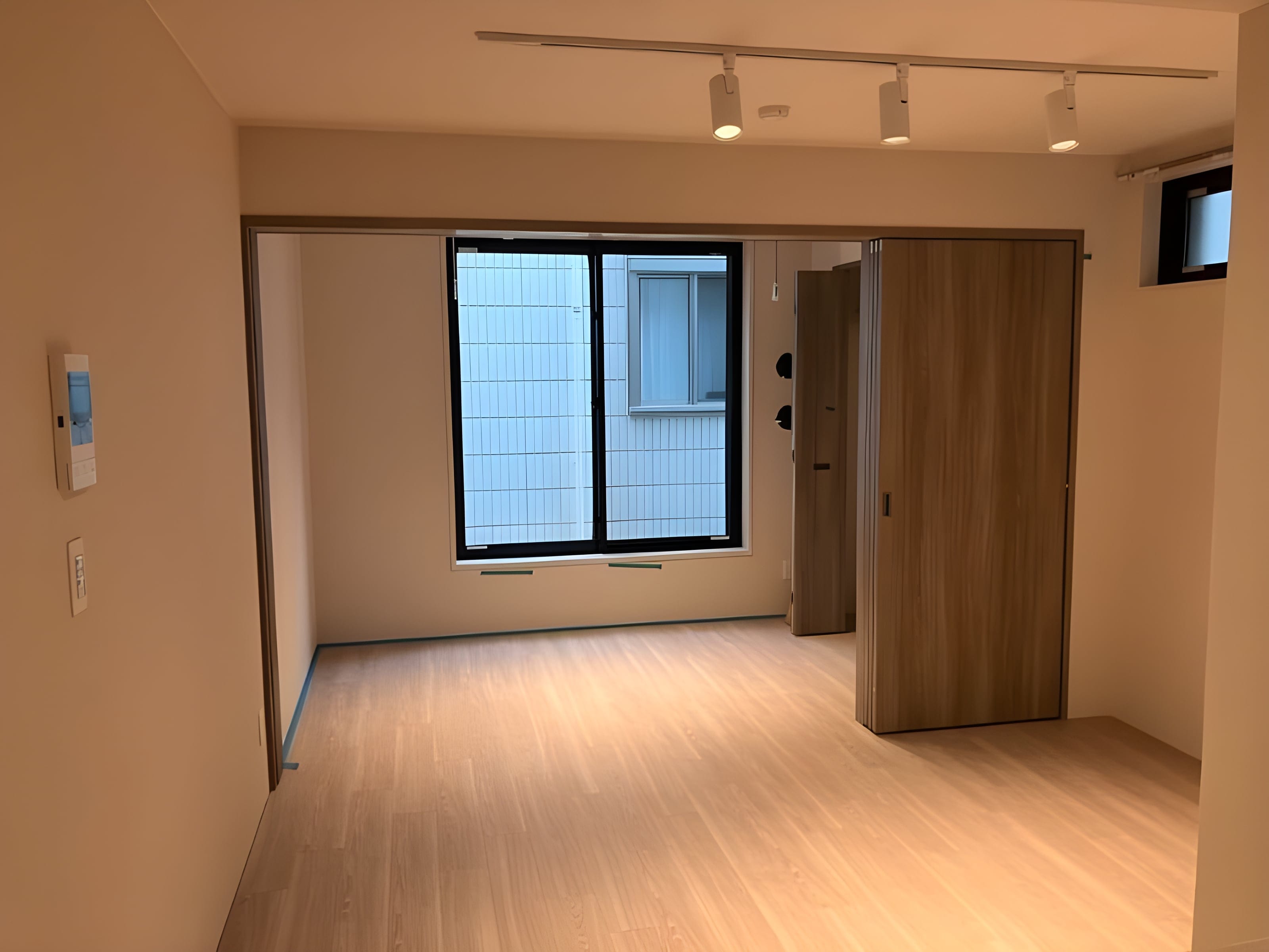 LEGALAND文京千石 203