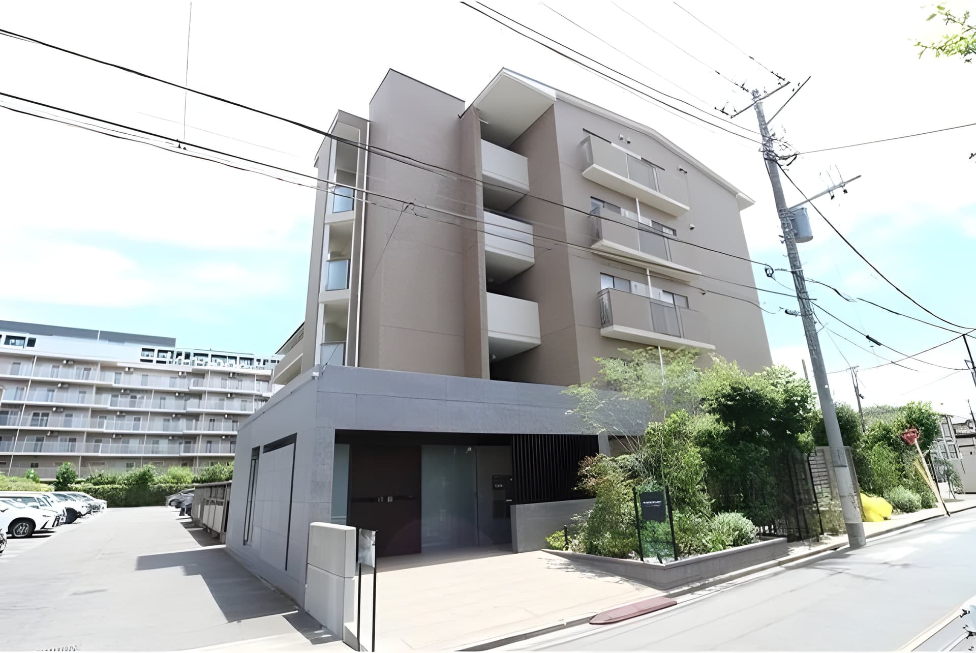 アソシエール中野 弐番館 105