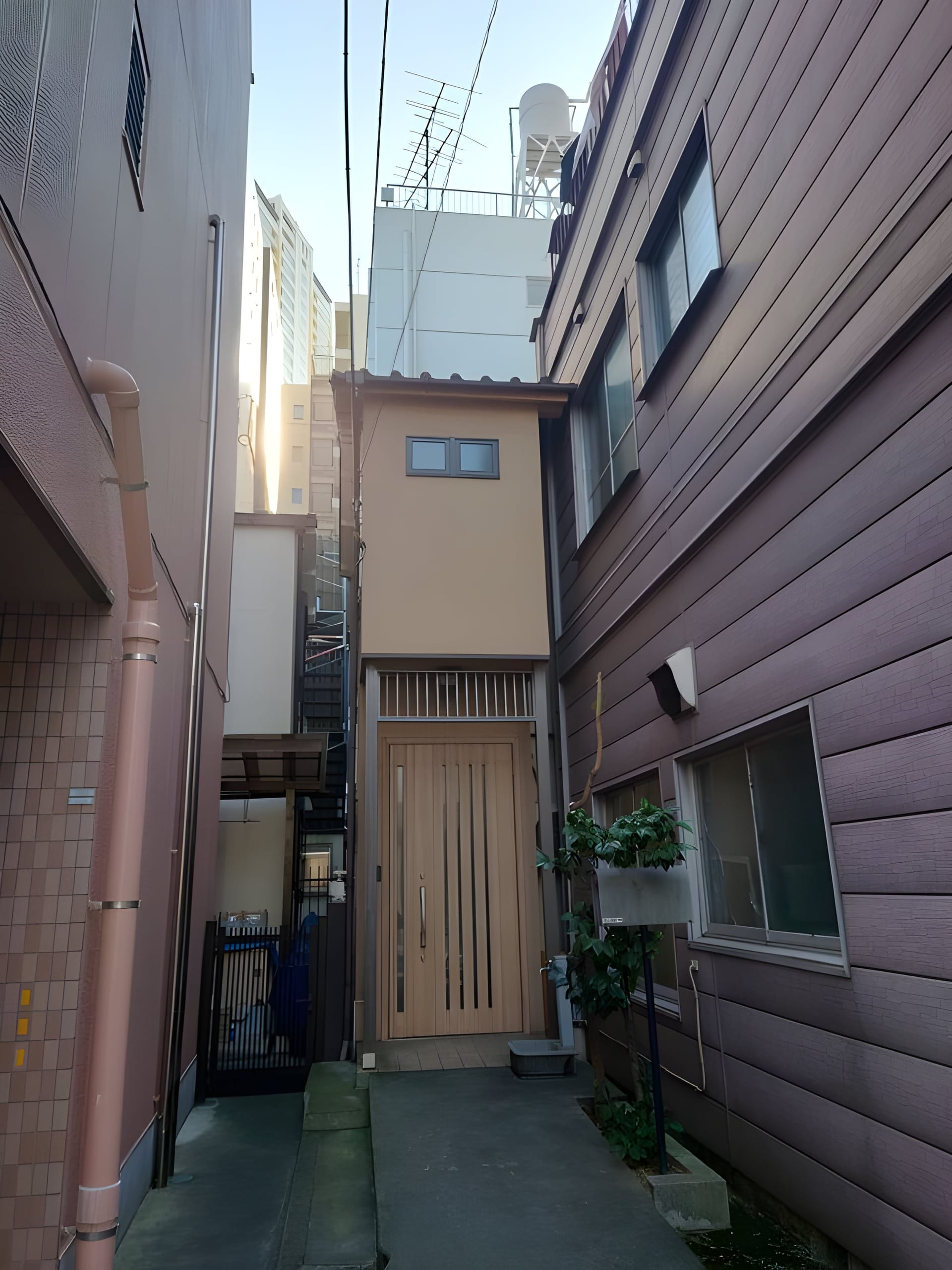 西日暮里2丁目戸建 16.9万円/なし/なし