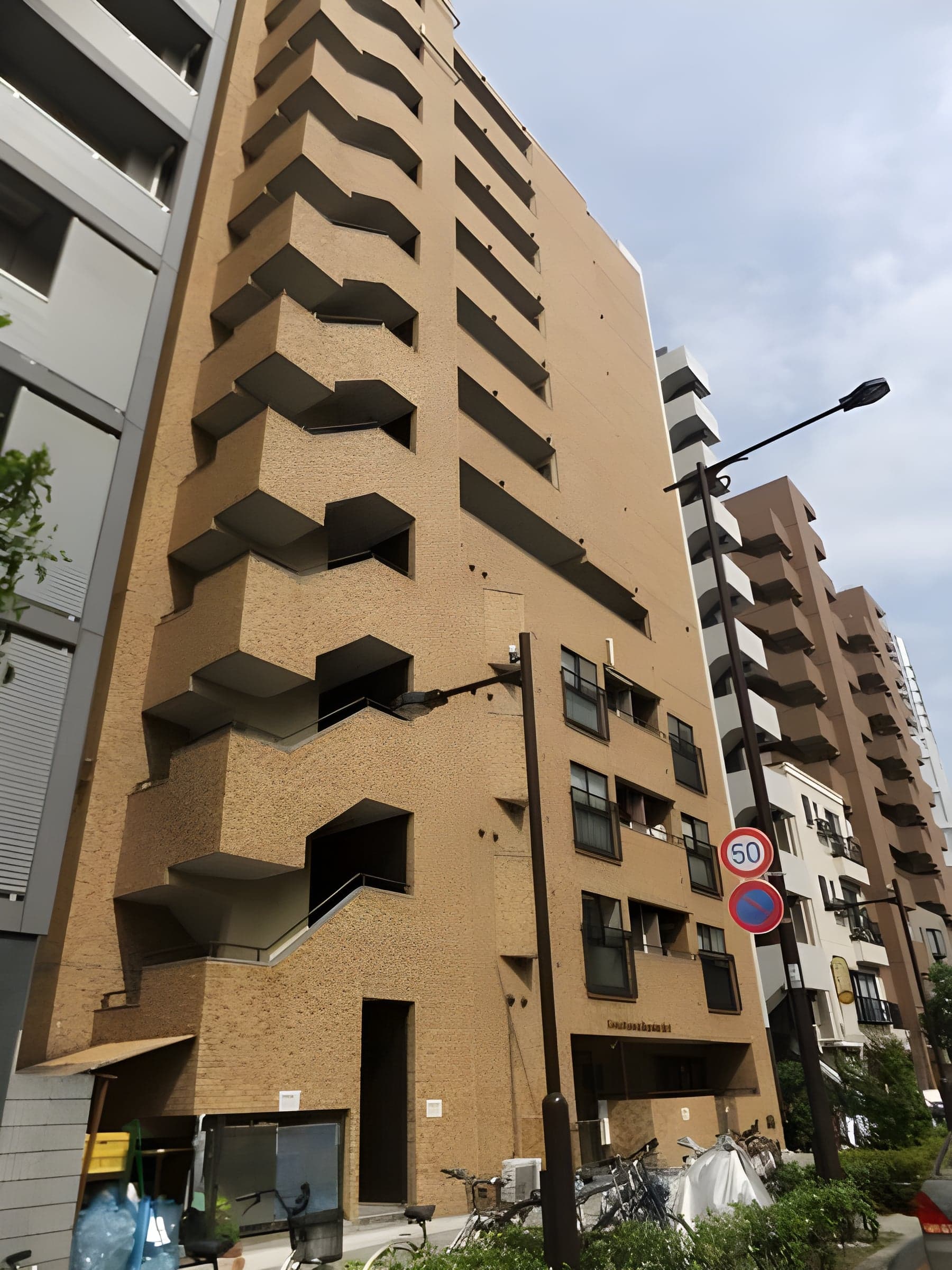 ライオンズマンション初台第3 1001