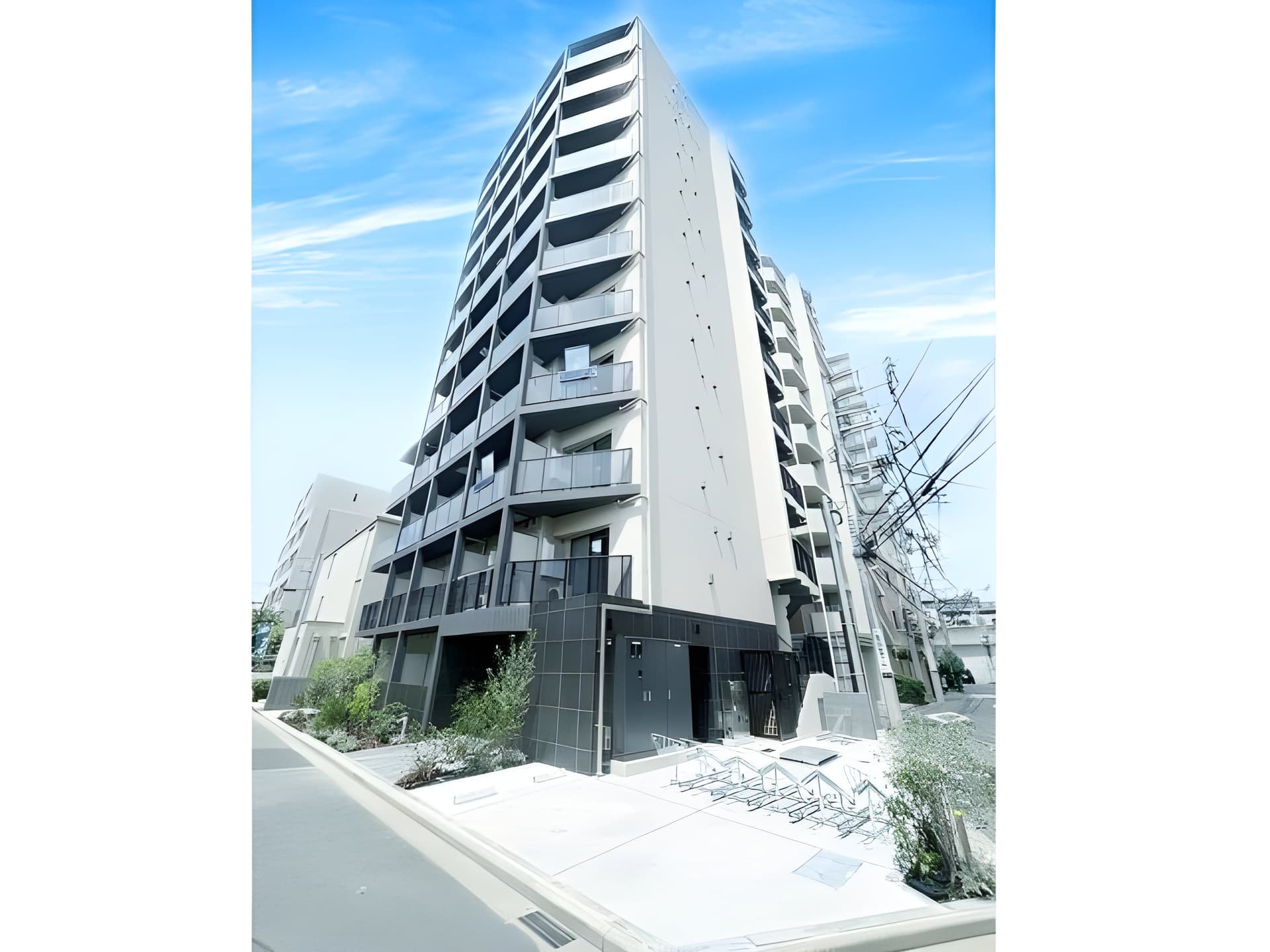 Log登戸駅前 702