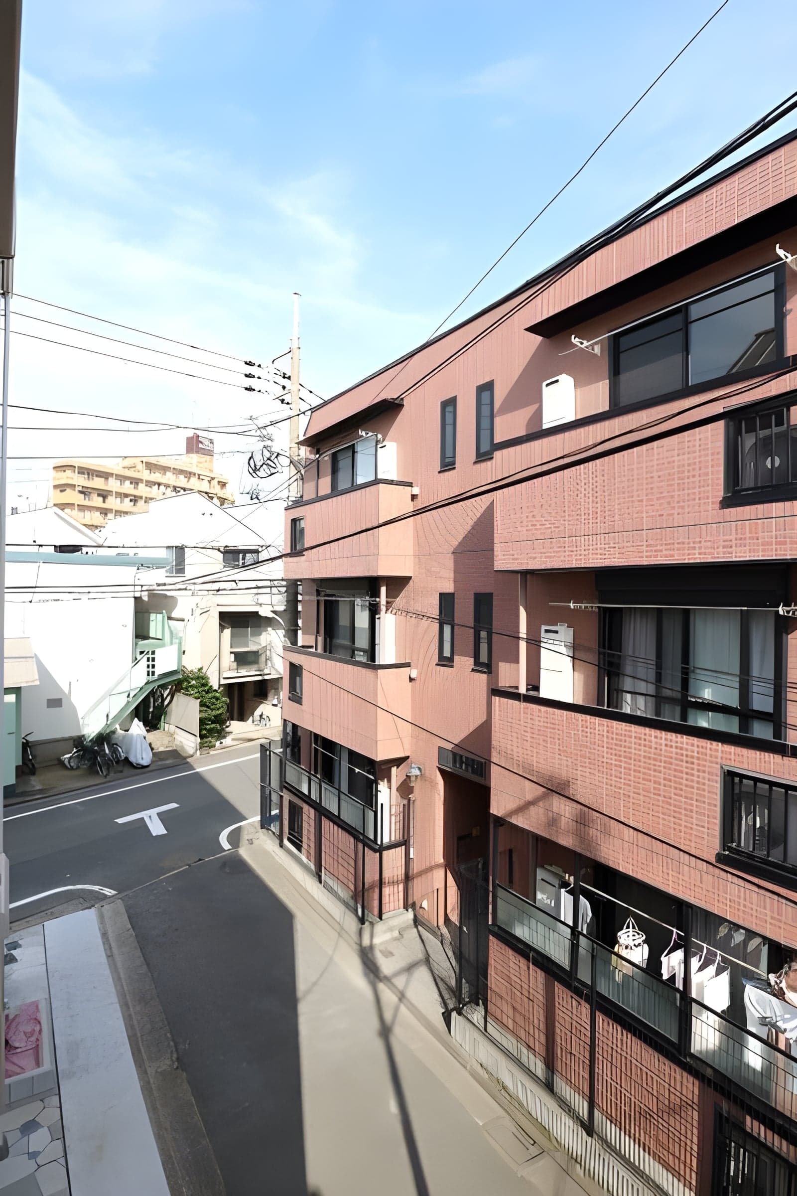 オレンジコート 201