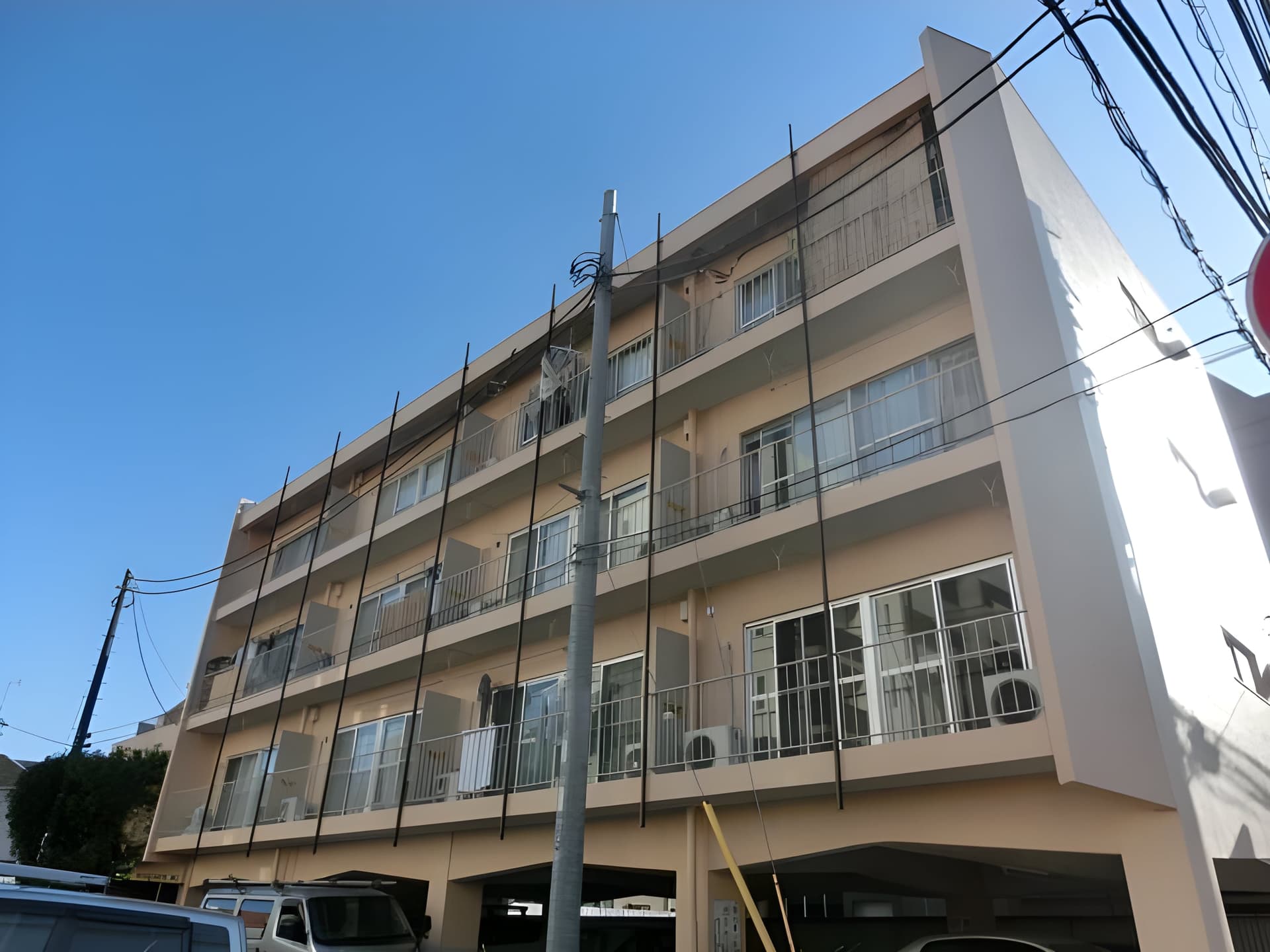 丸元マンション 205
