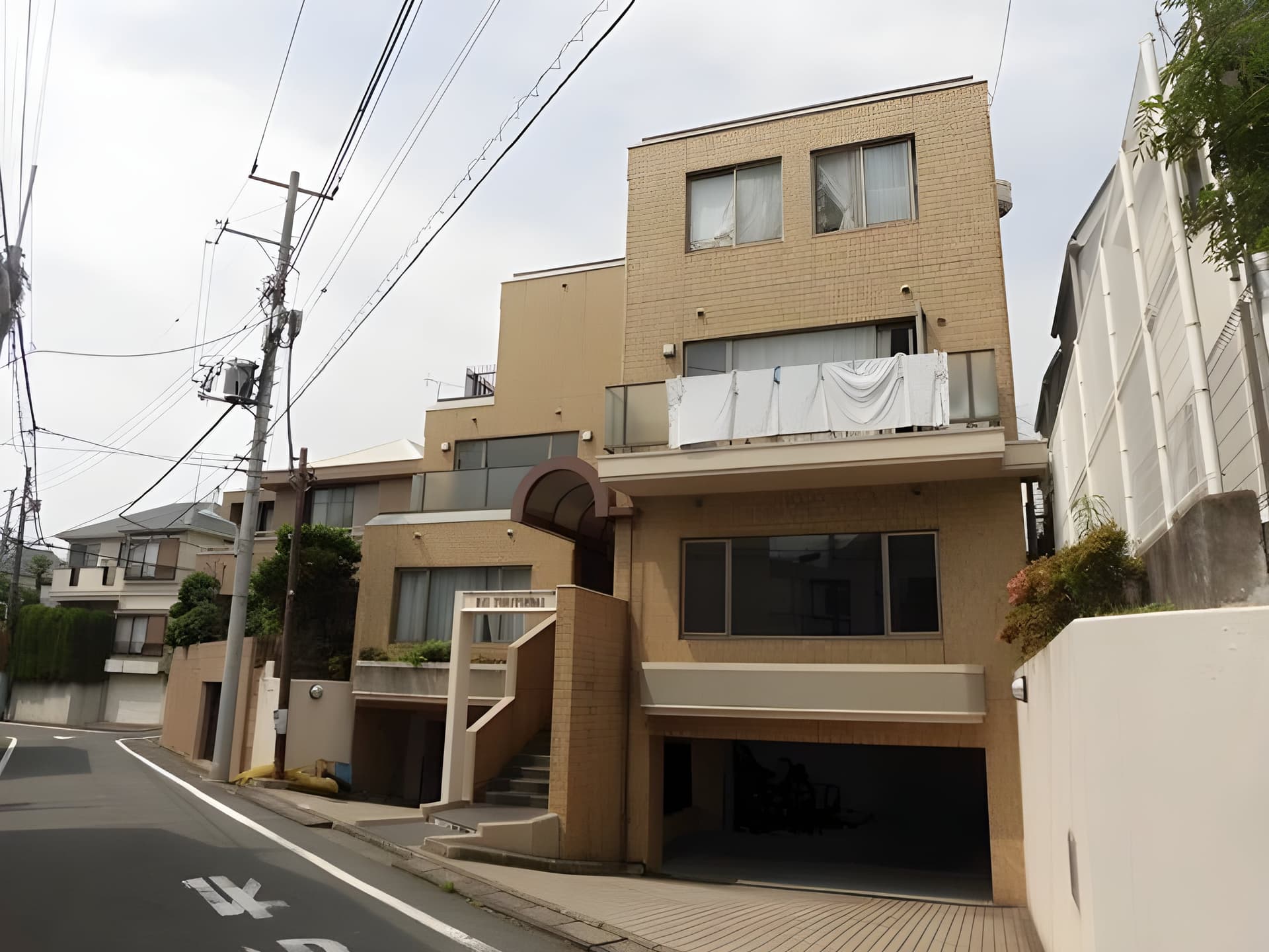 リズ都立大 201