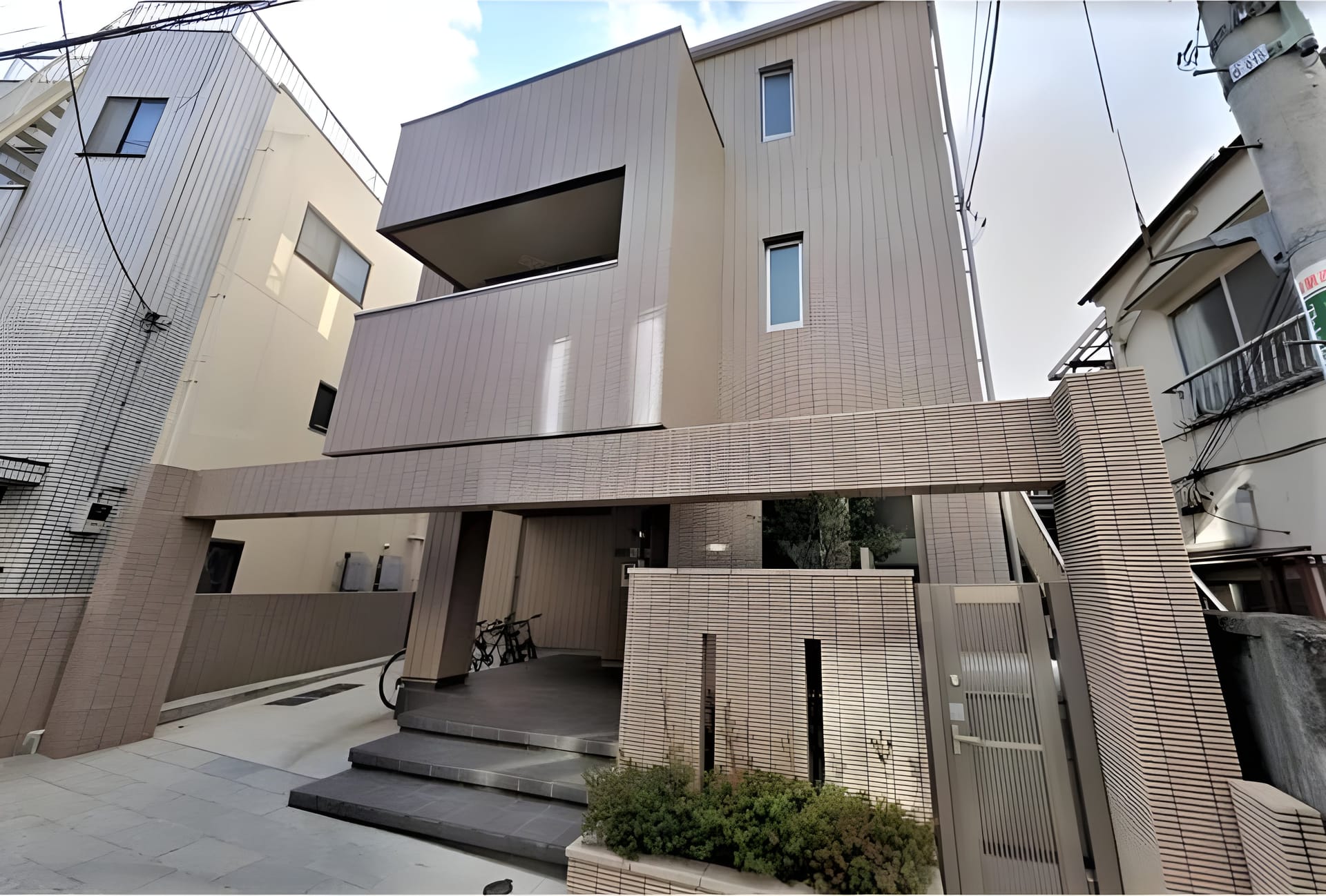 レジデンス泰地 303
