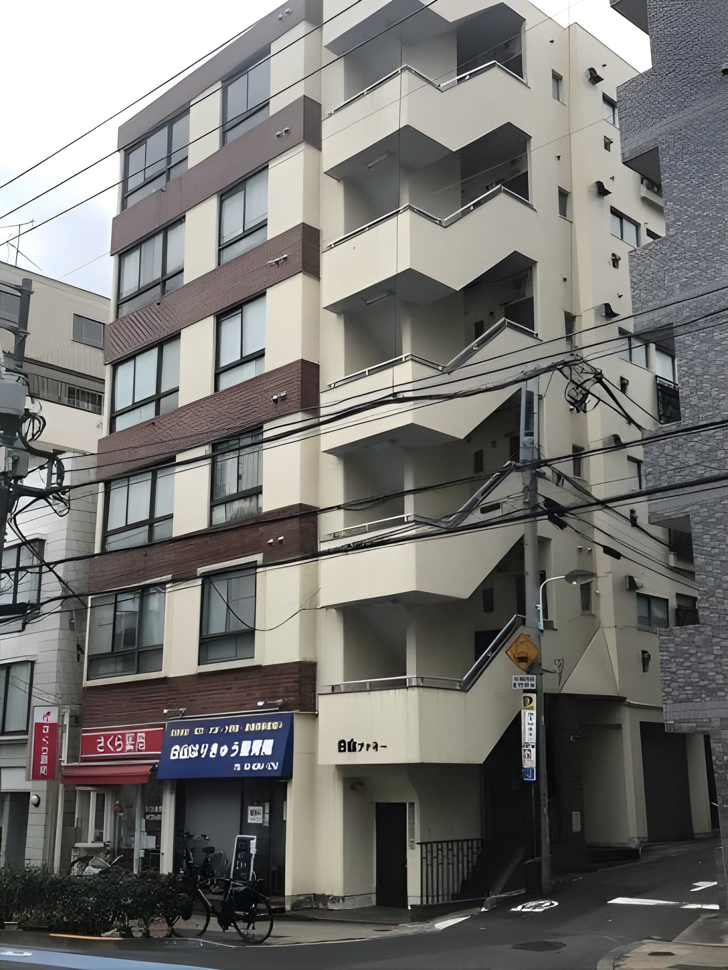 白山ファミー 602