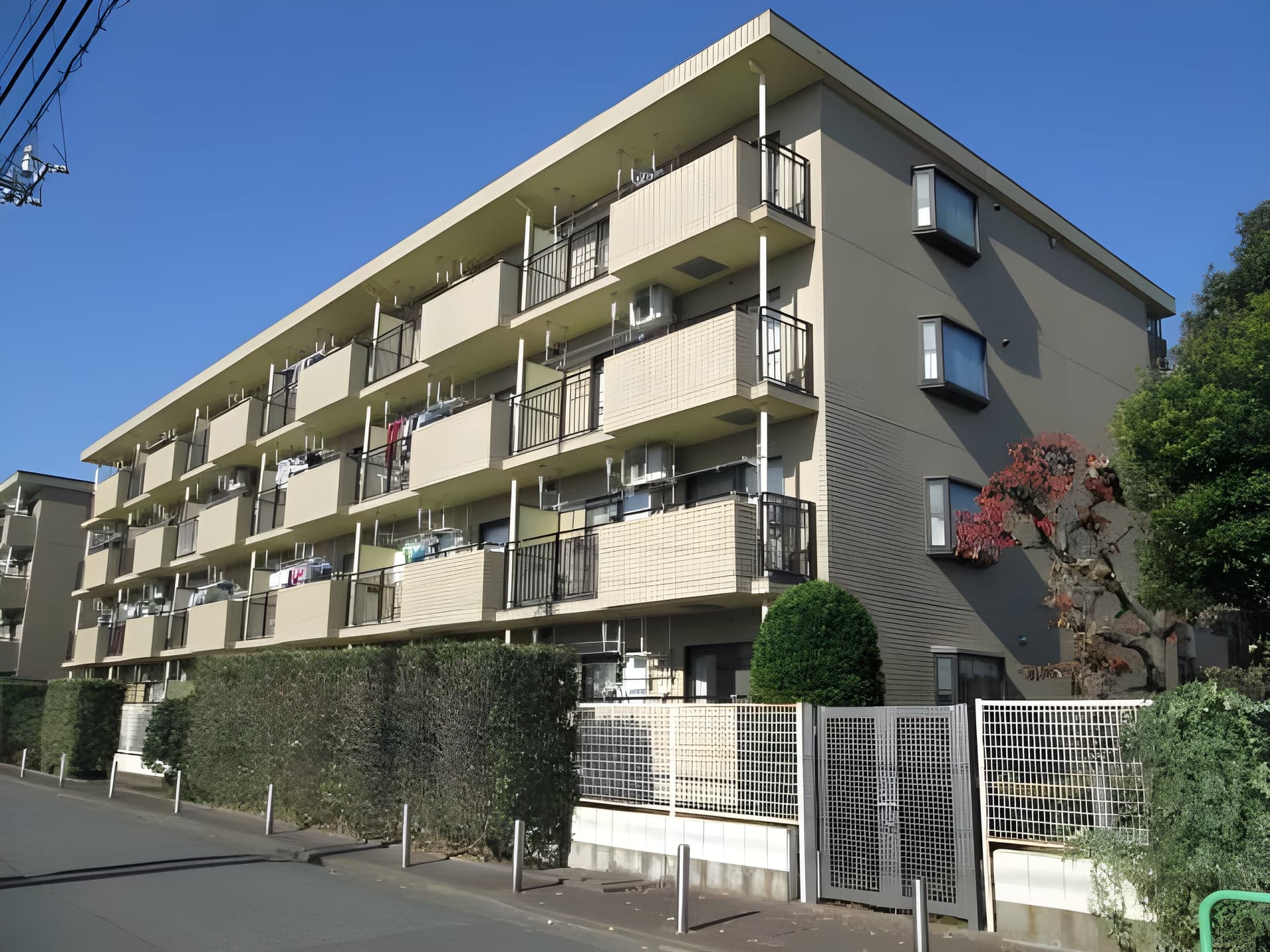 アルタイル平和台 103