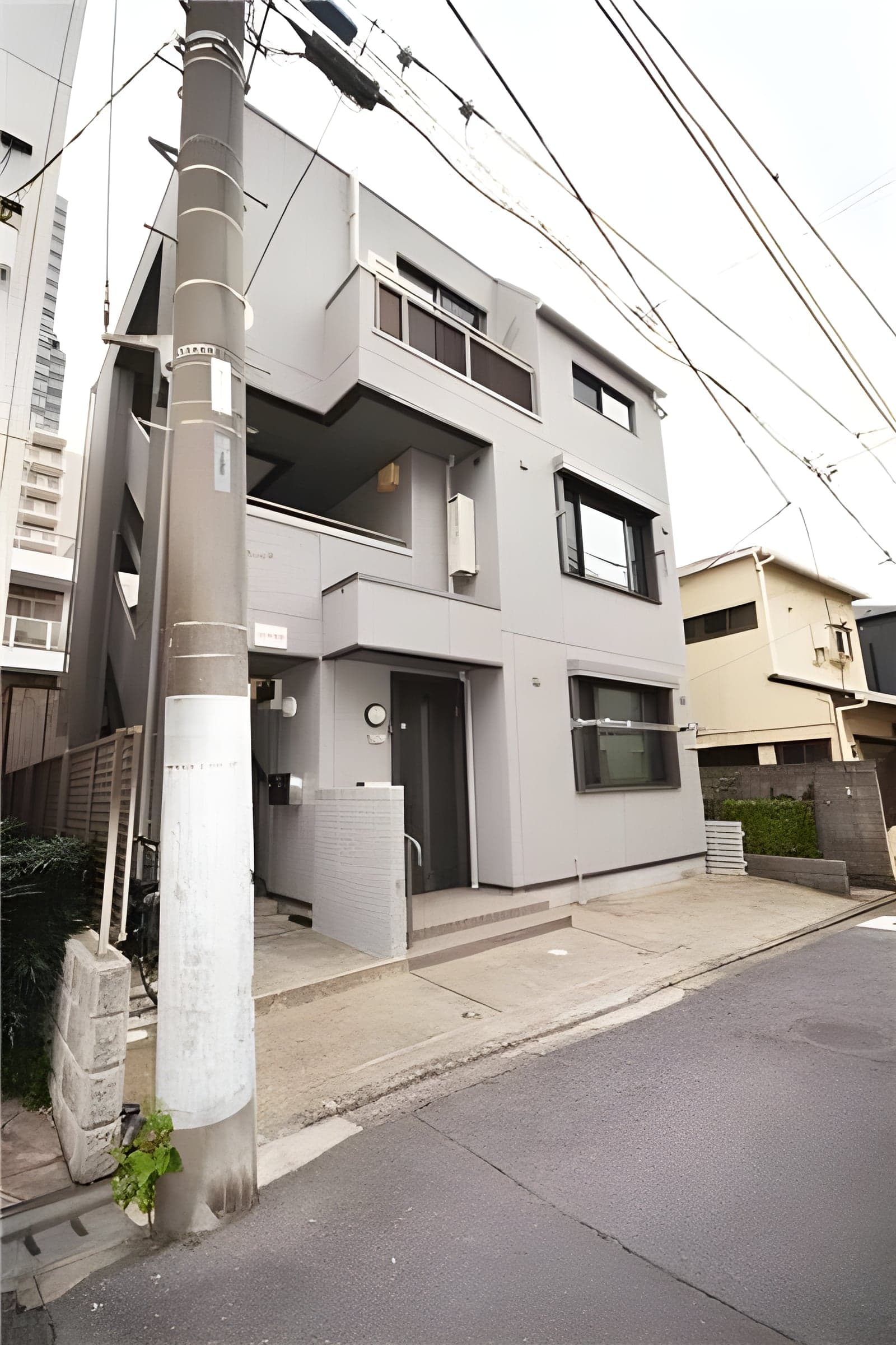 ビエナ赤坂 301