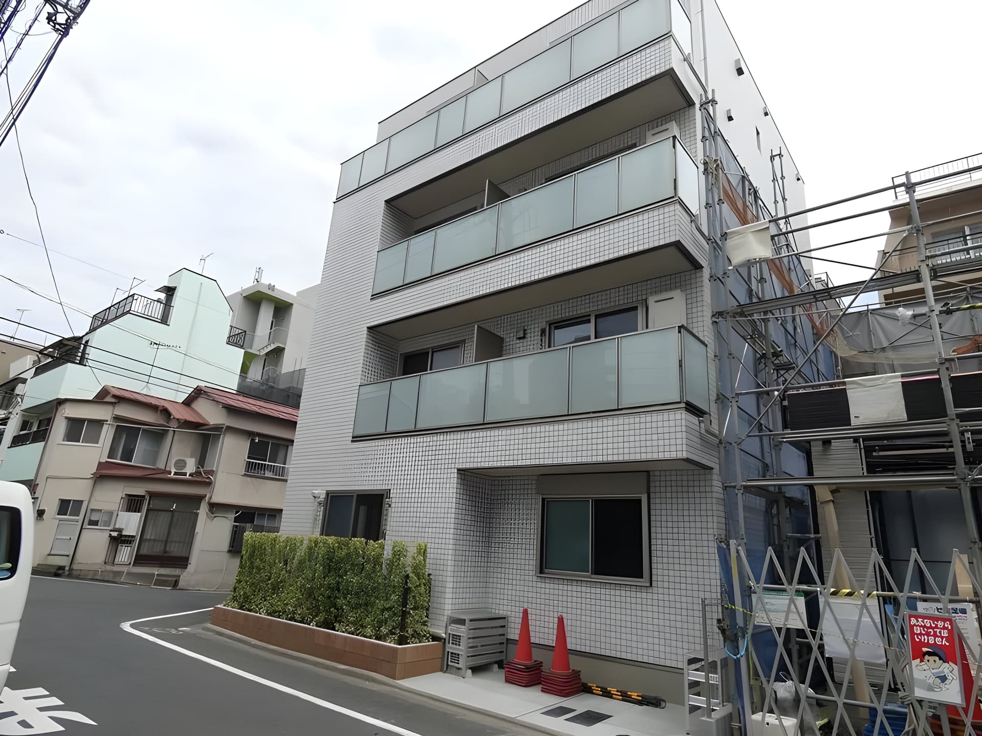 DOLCEVITA・HK 202
