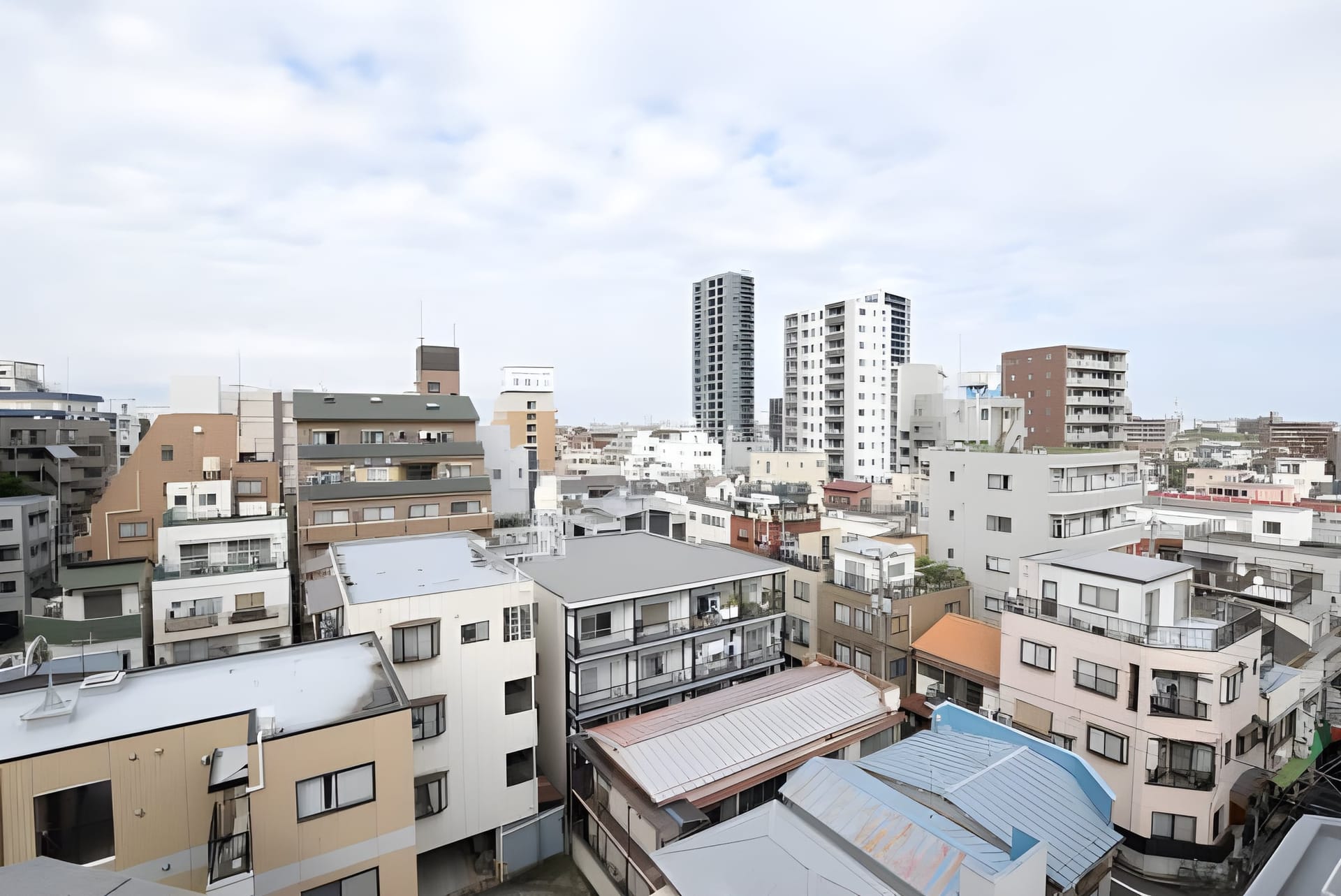 Cross Point AKABANE 703