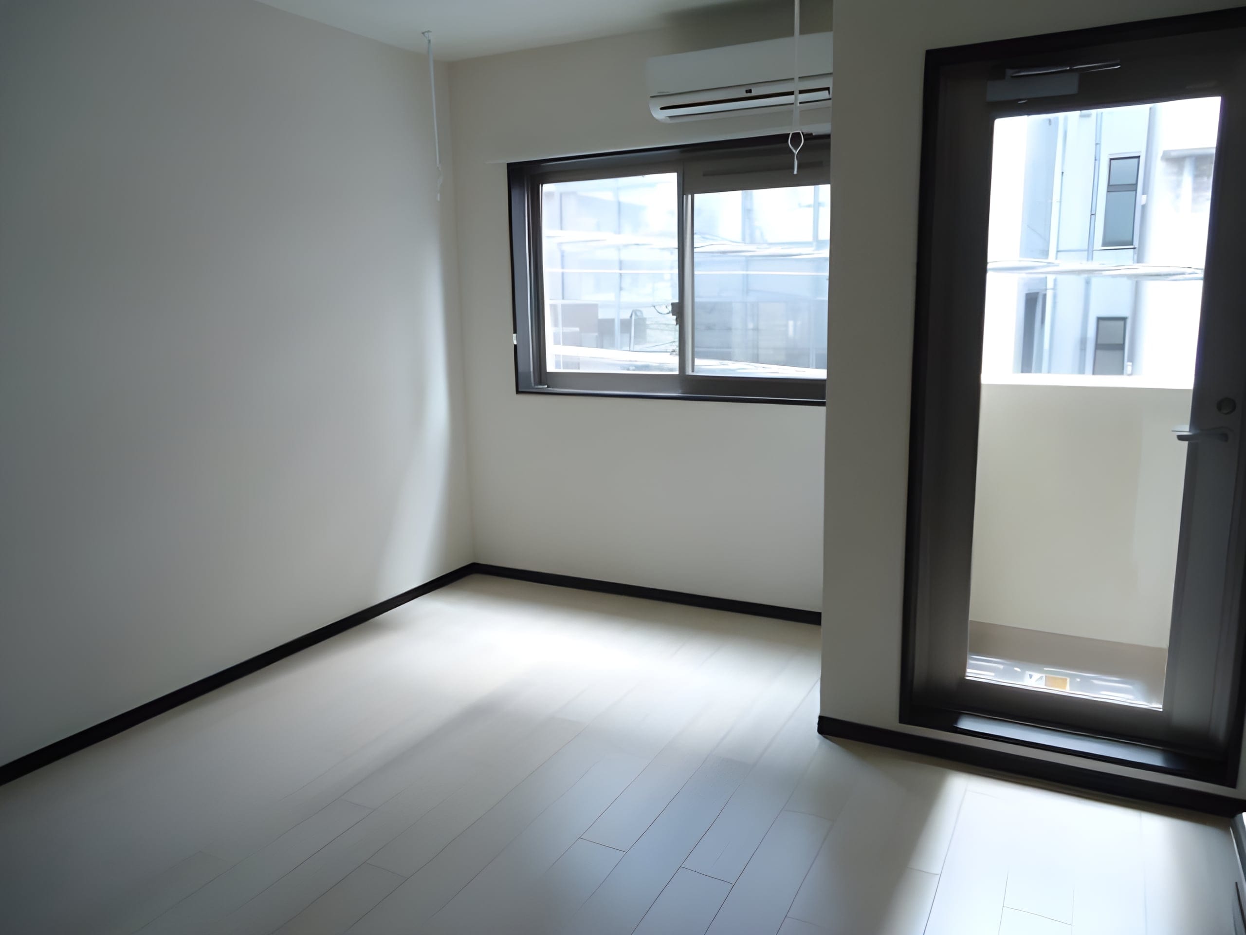 メゾン間中 202