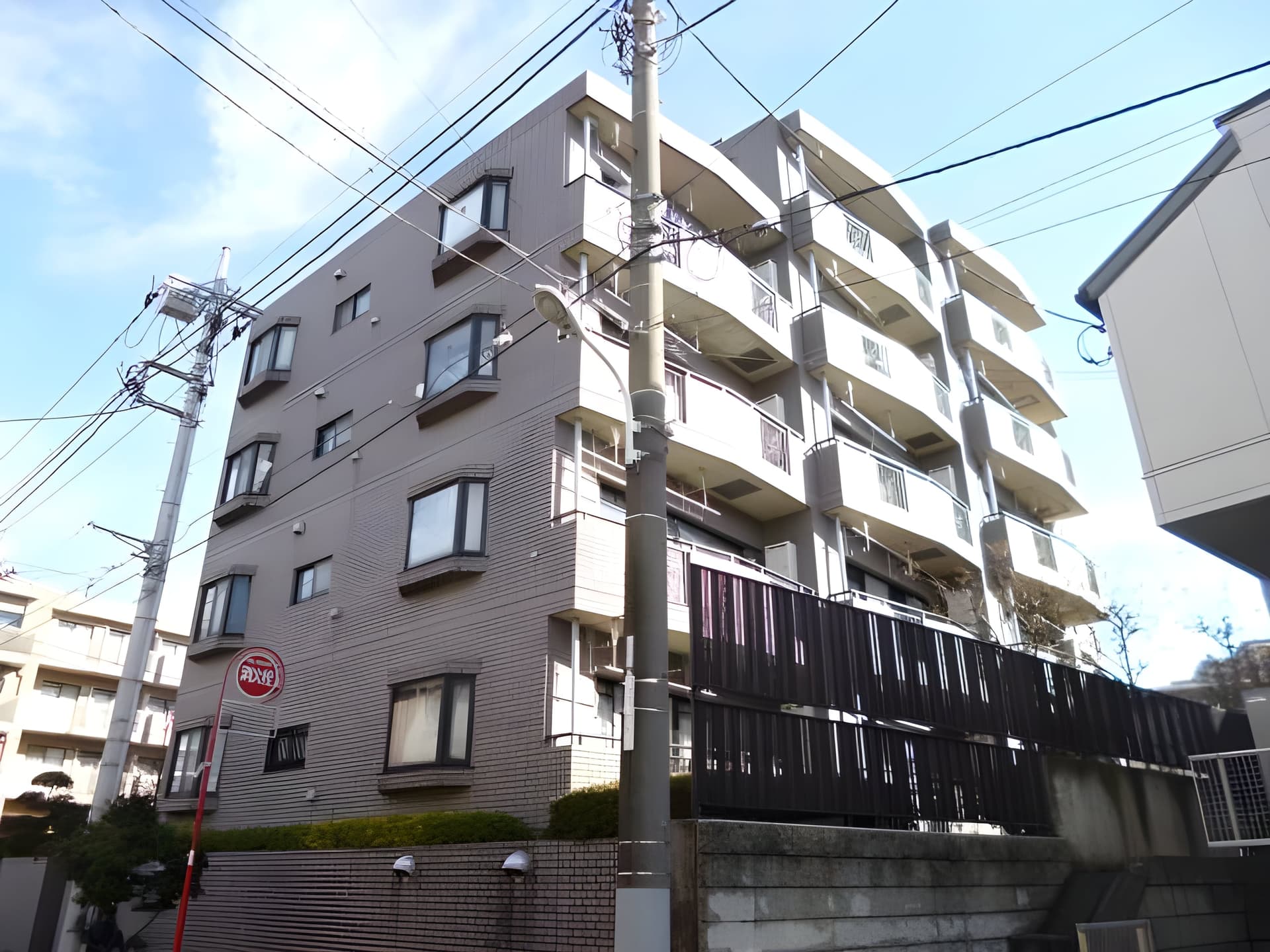 ロイヤルメドウ 105