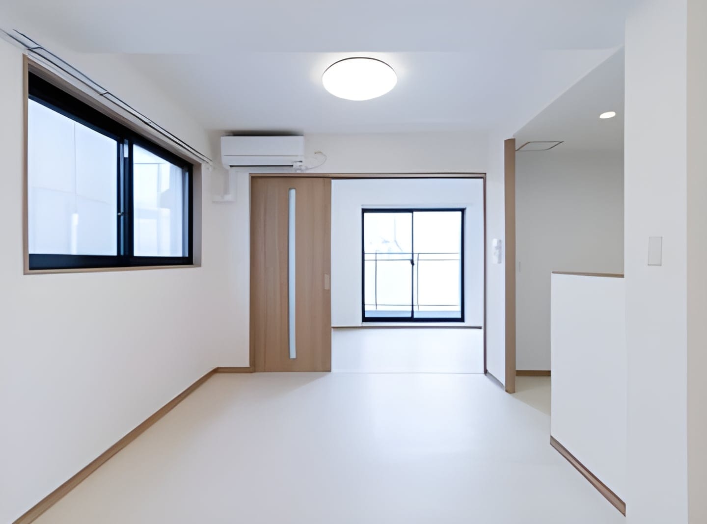 TOKYO FLAT 501