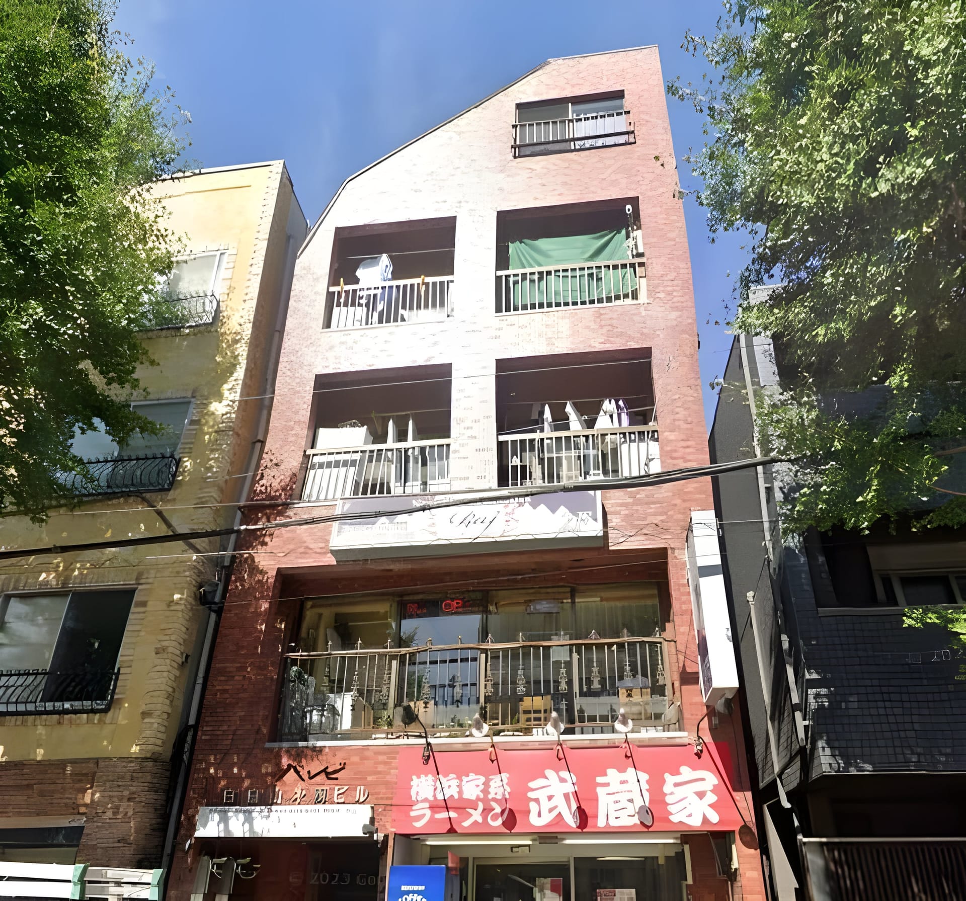 バンビ白山第4ビル 301