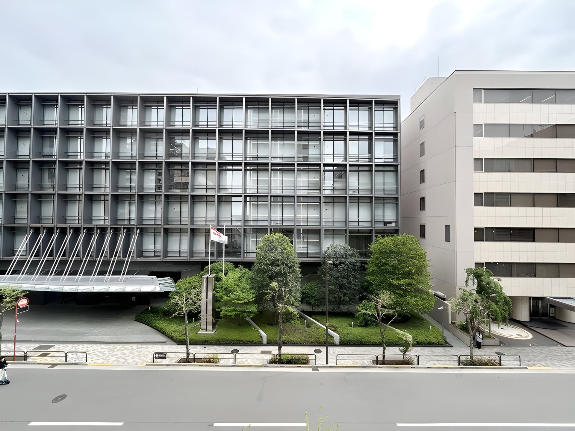 五番町マンション 403
