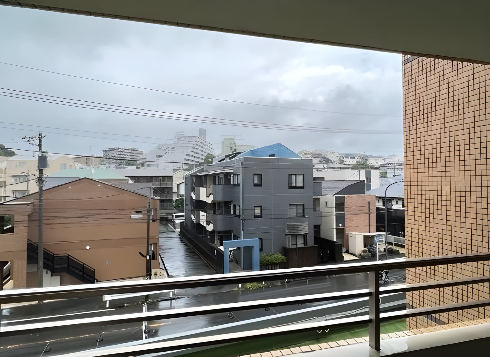 アークヒルズ山太 301