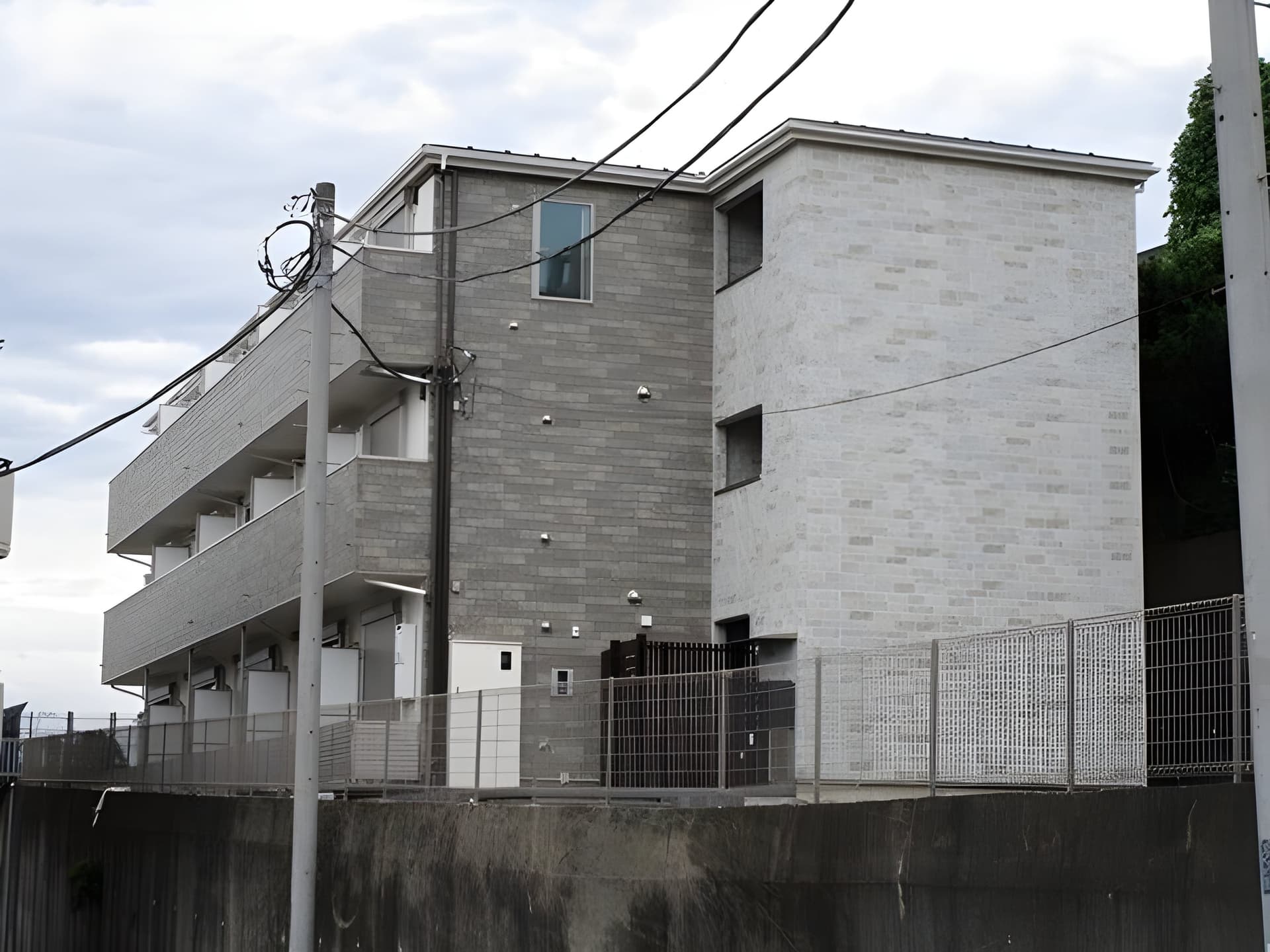 アルドゥール上永谷壱番館 202
