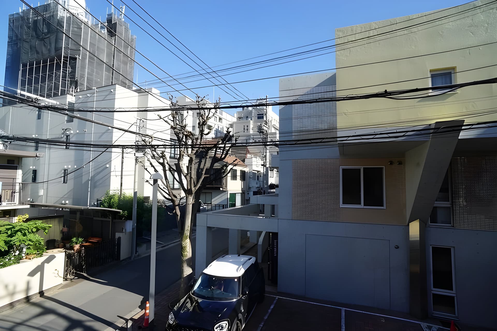 AG青山 201