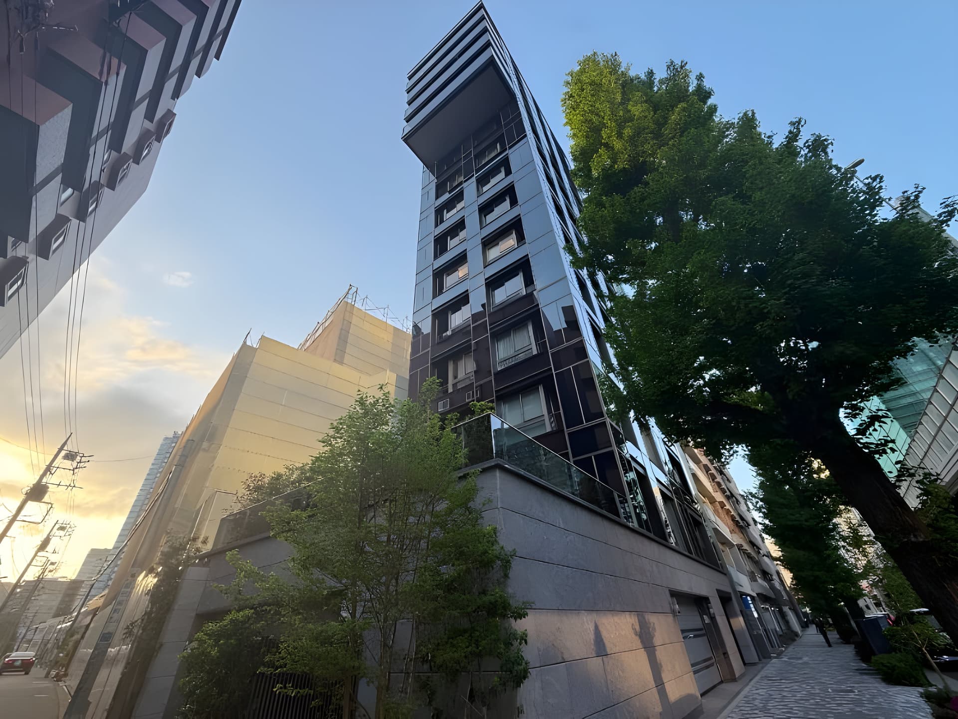 ロイヤルシーズン六本木 6F