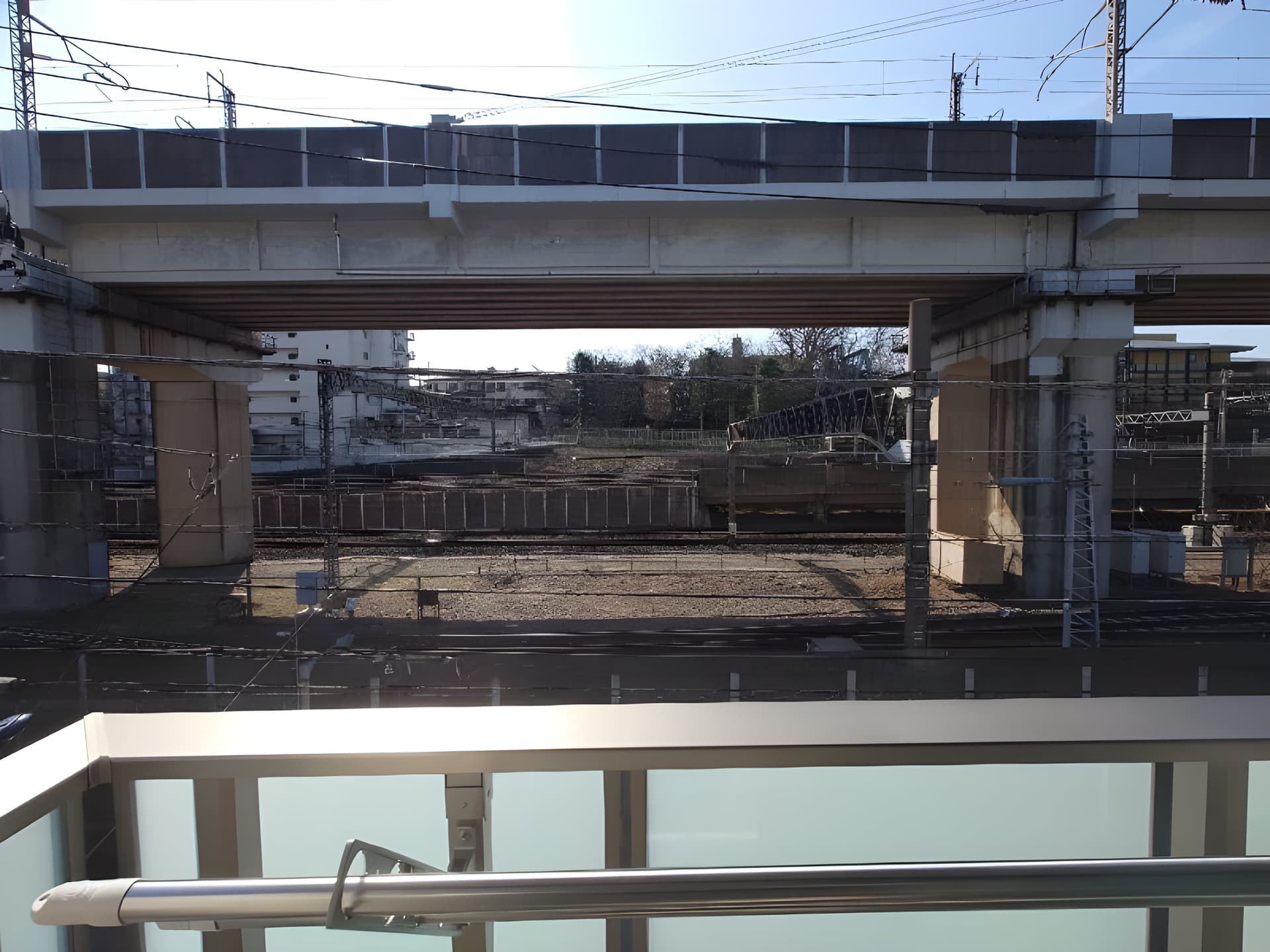 East IM 302