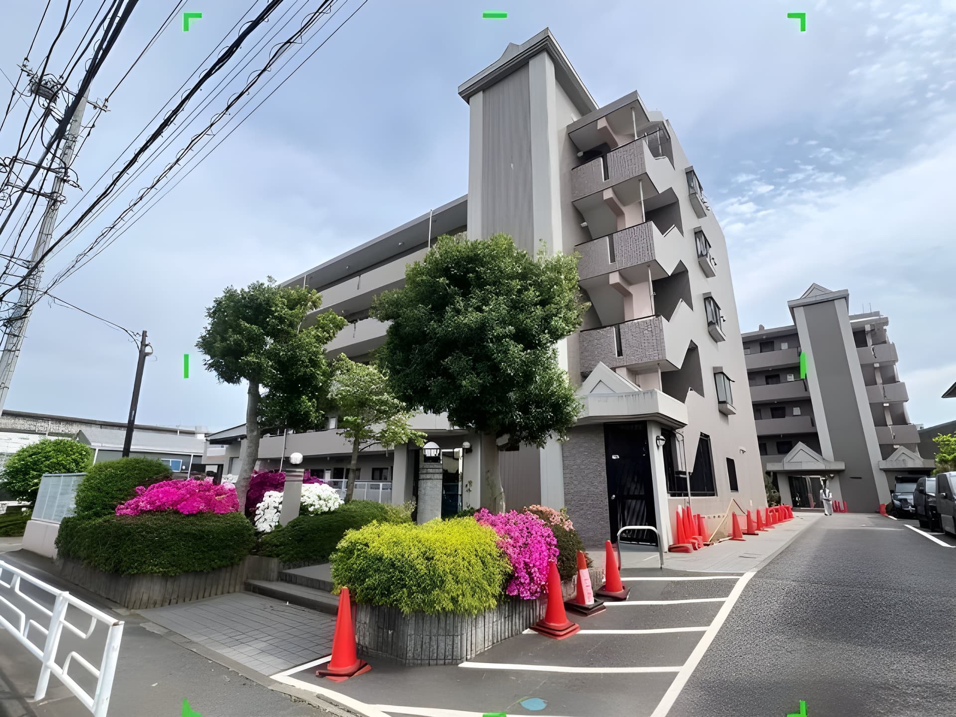 新横浜ガーデンコートAサイド 303