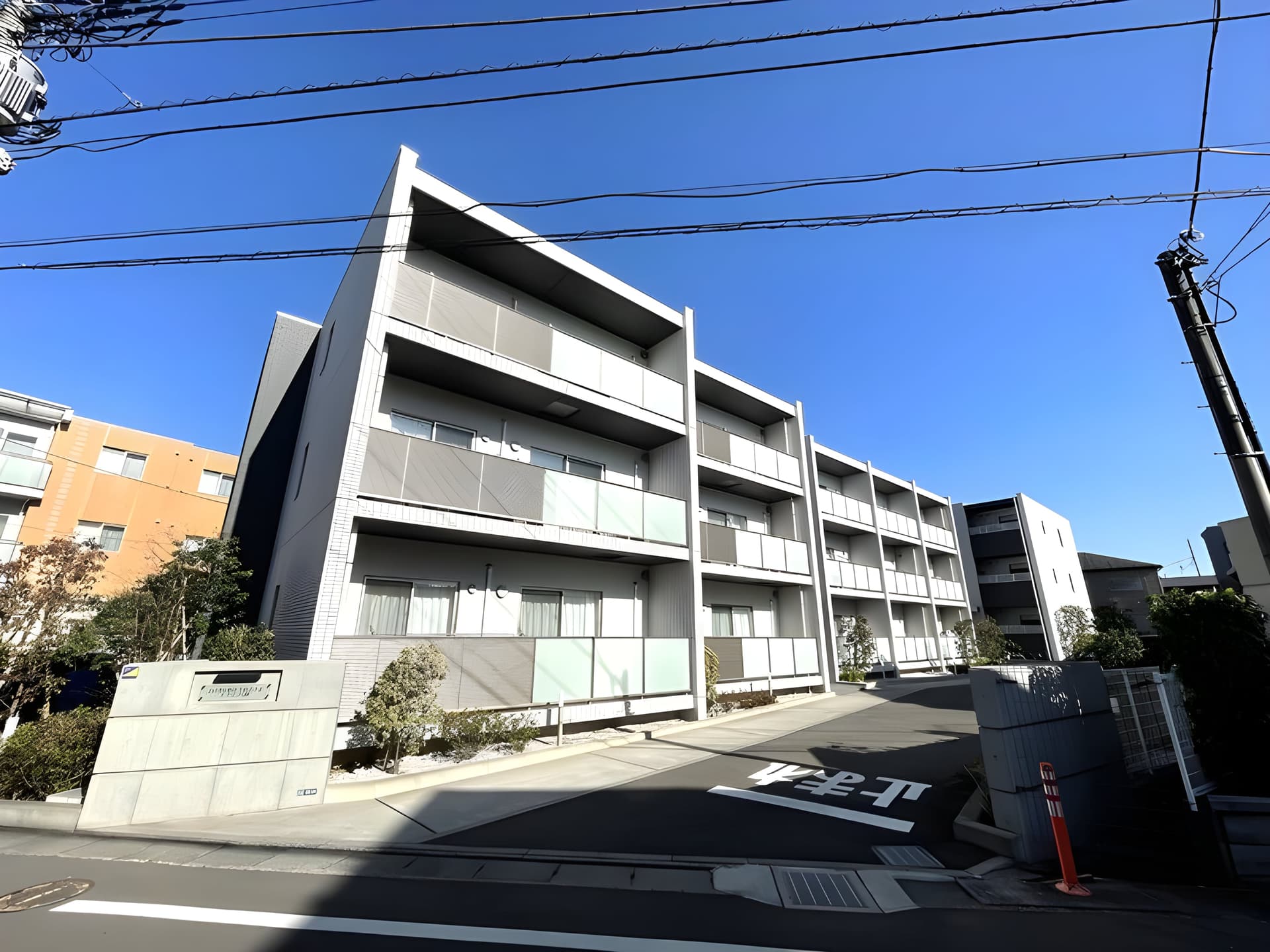 ガーデンビィラ六番館 106