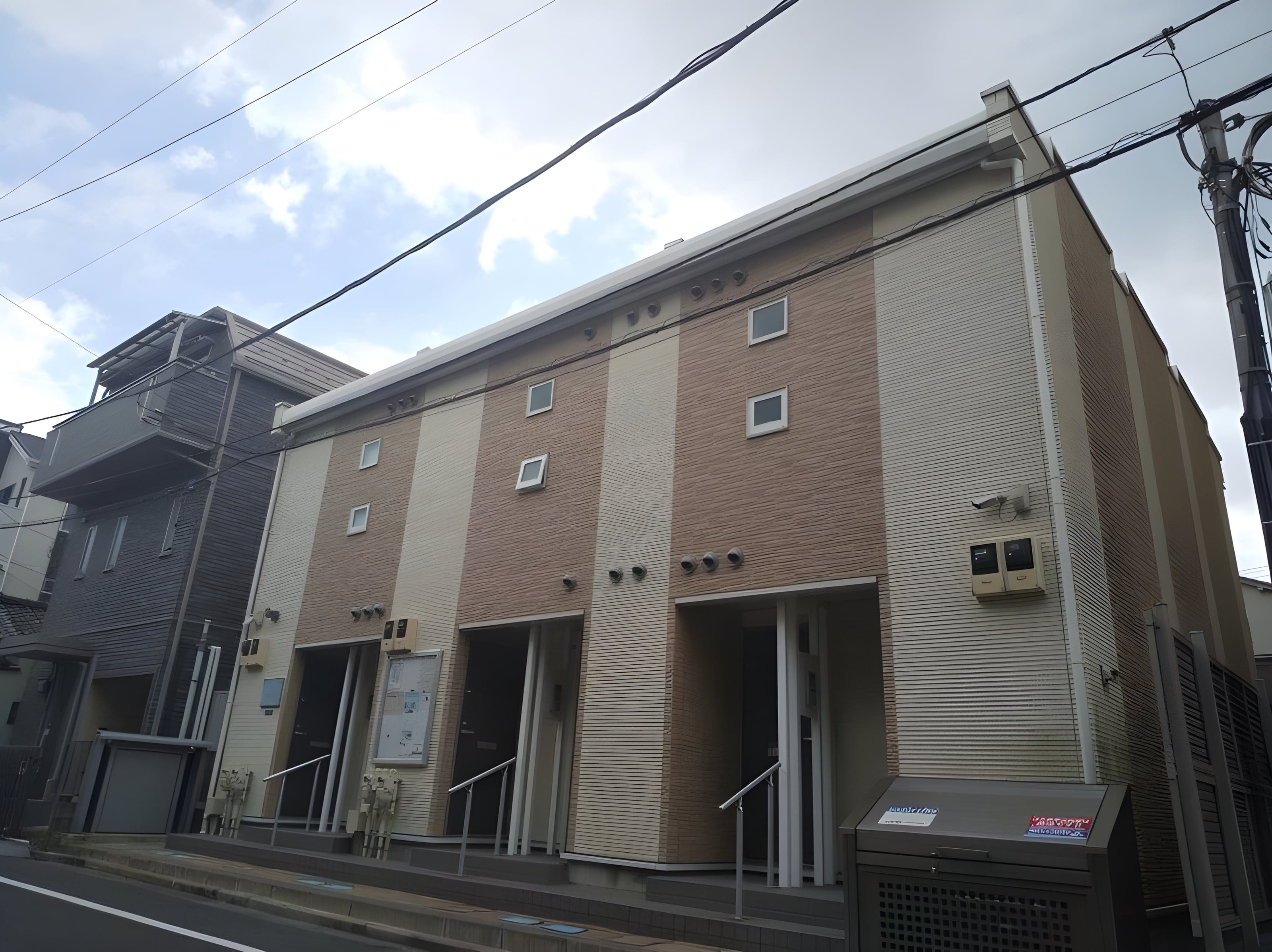 レオネクストベルメゾン 203