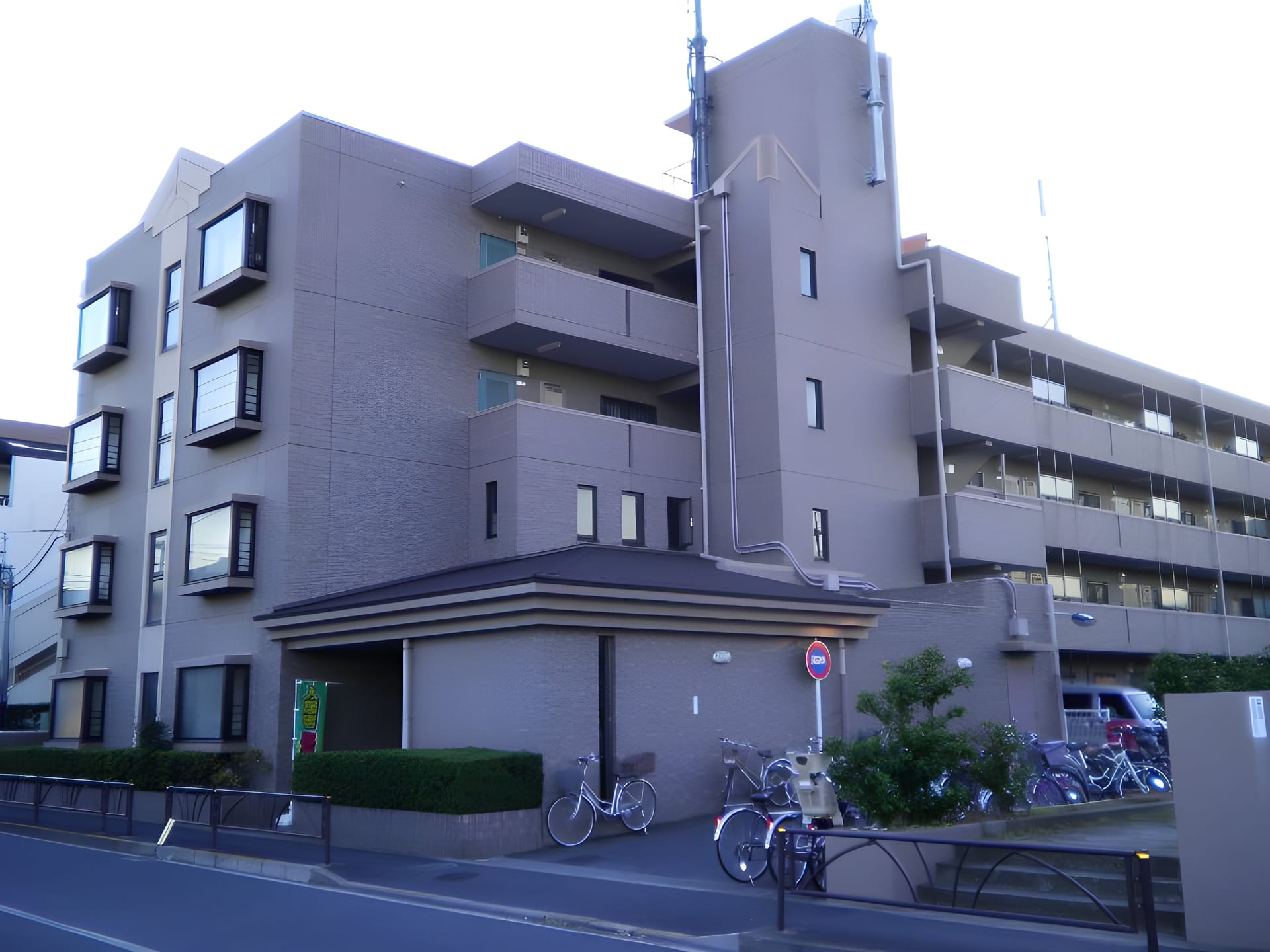 パーソンヒルズ 403