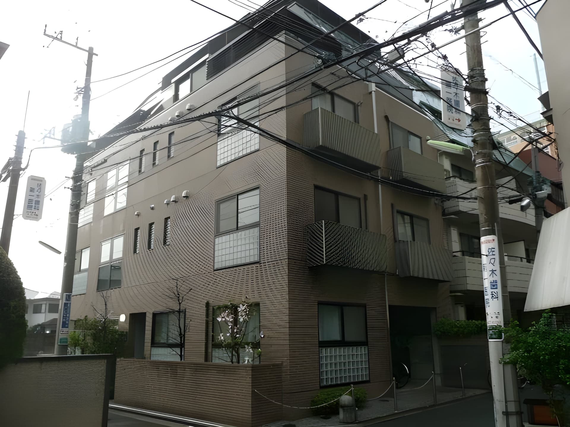 アーベニー 202