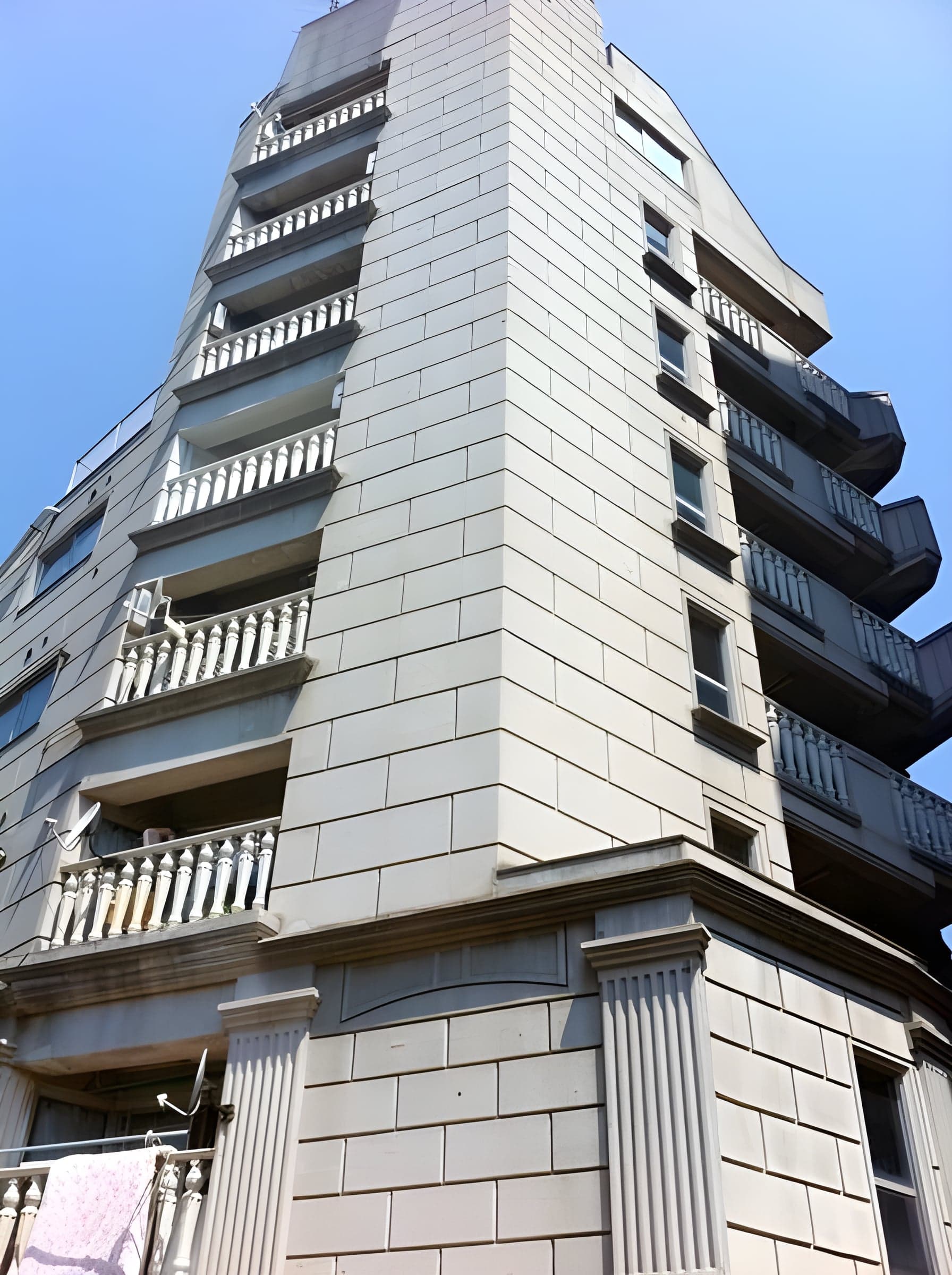 フォルム新宿 201