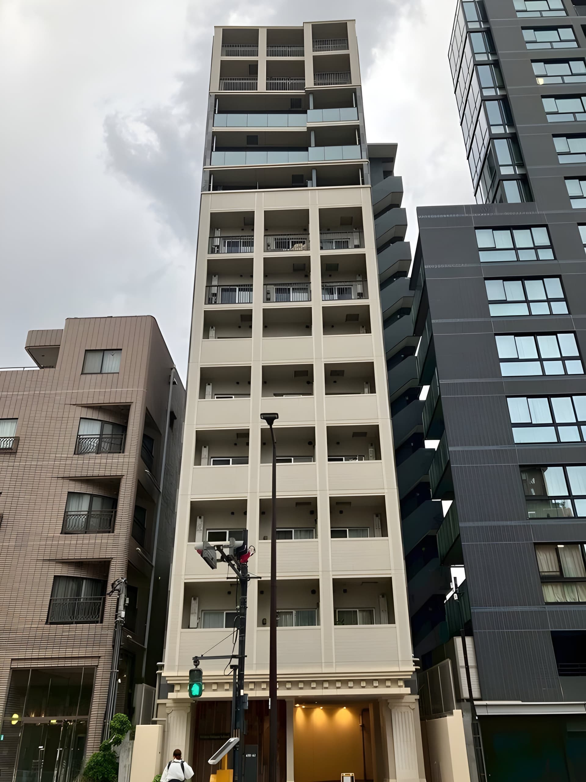 エシッド市谷薬王寺 304