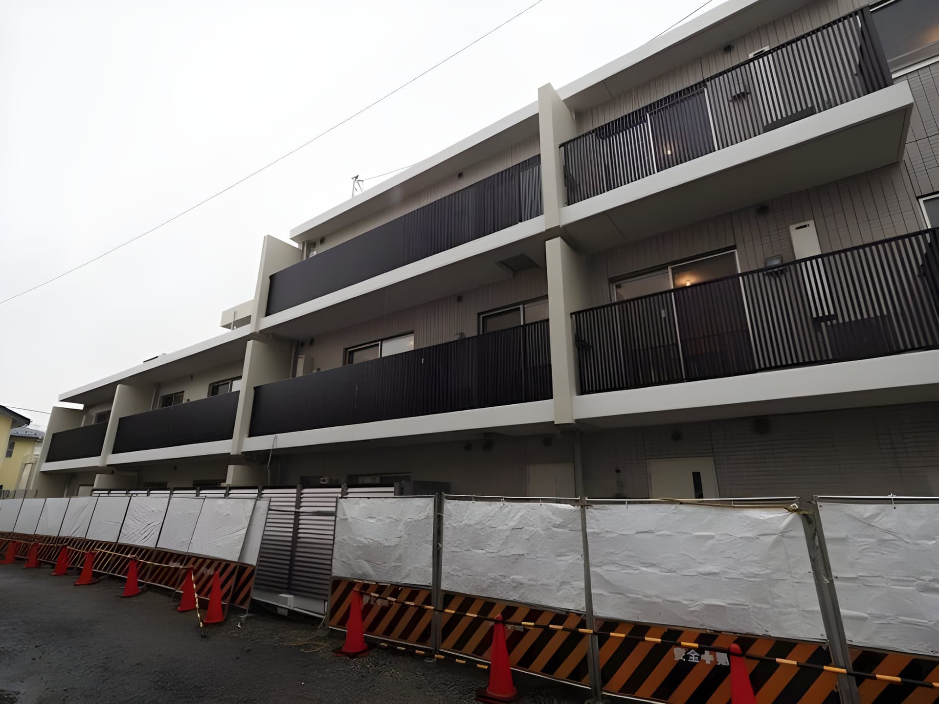 フレンシア学芸大学 201