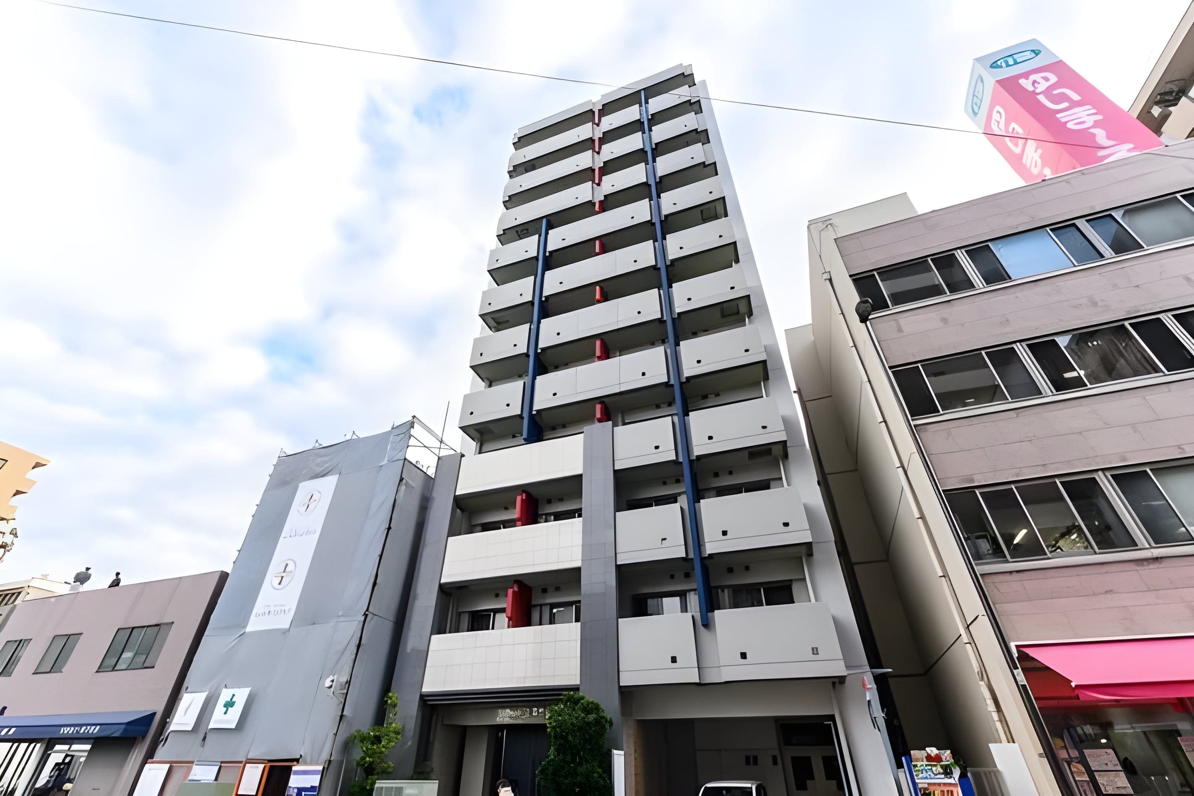 Rising place 北千住 701