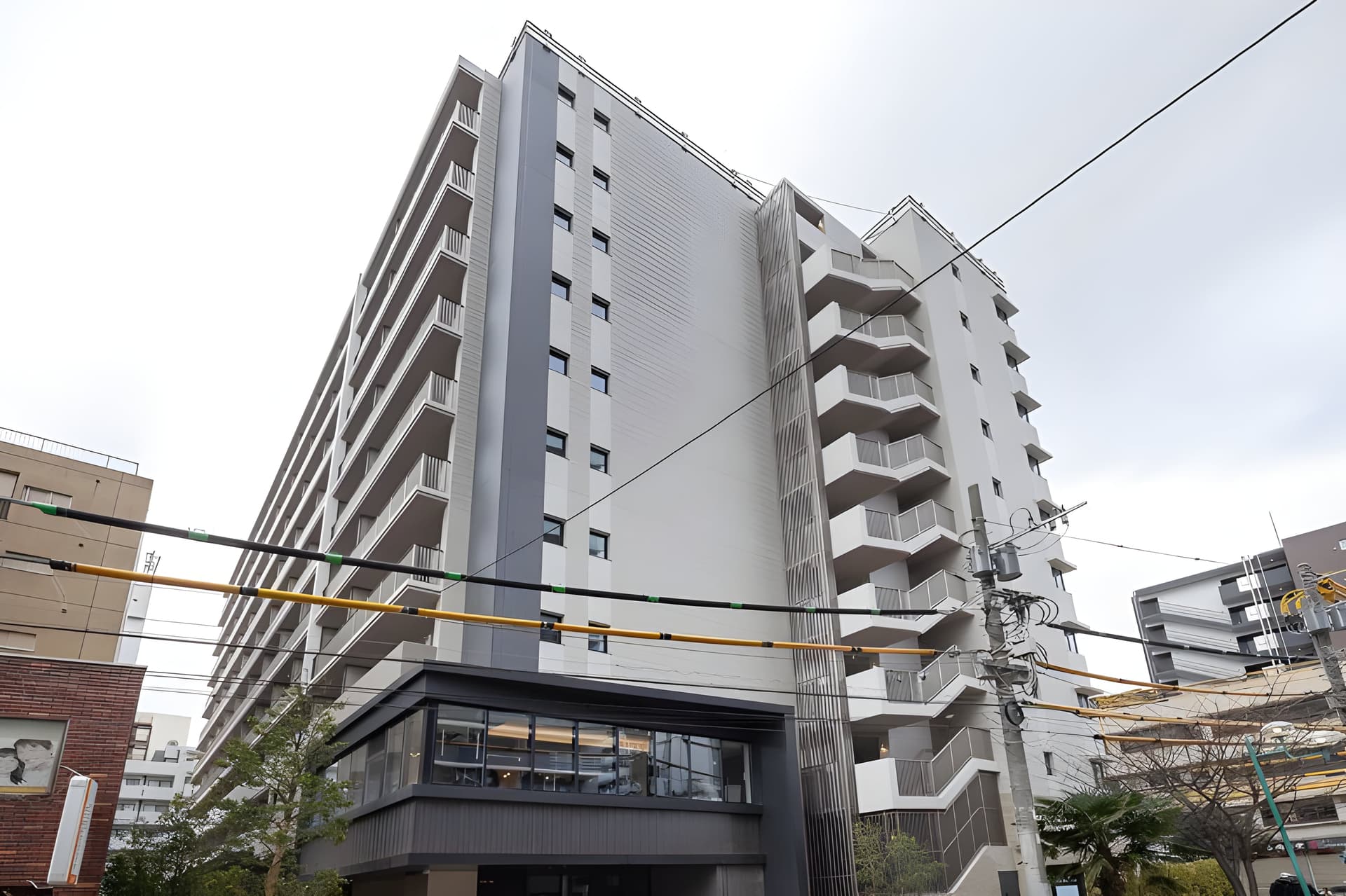 パークアクシス横浜伊勢佐木町通り 201
