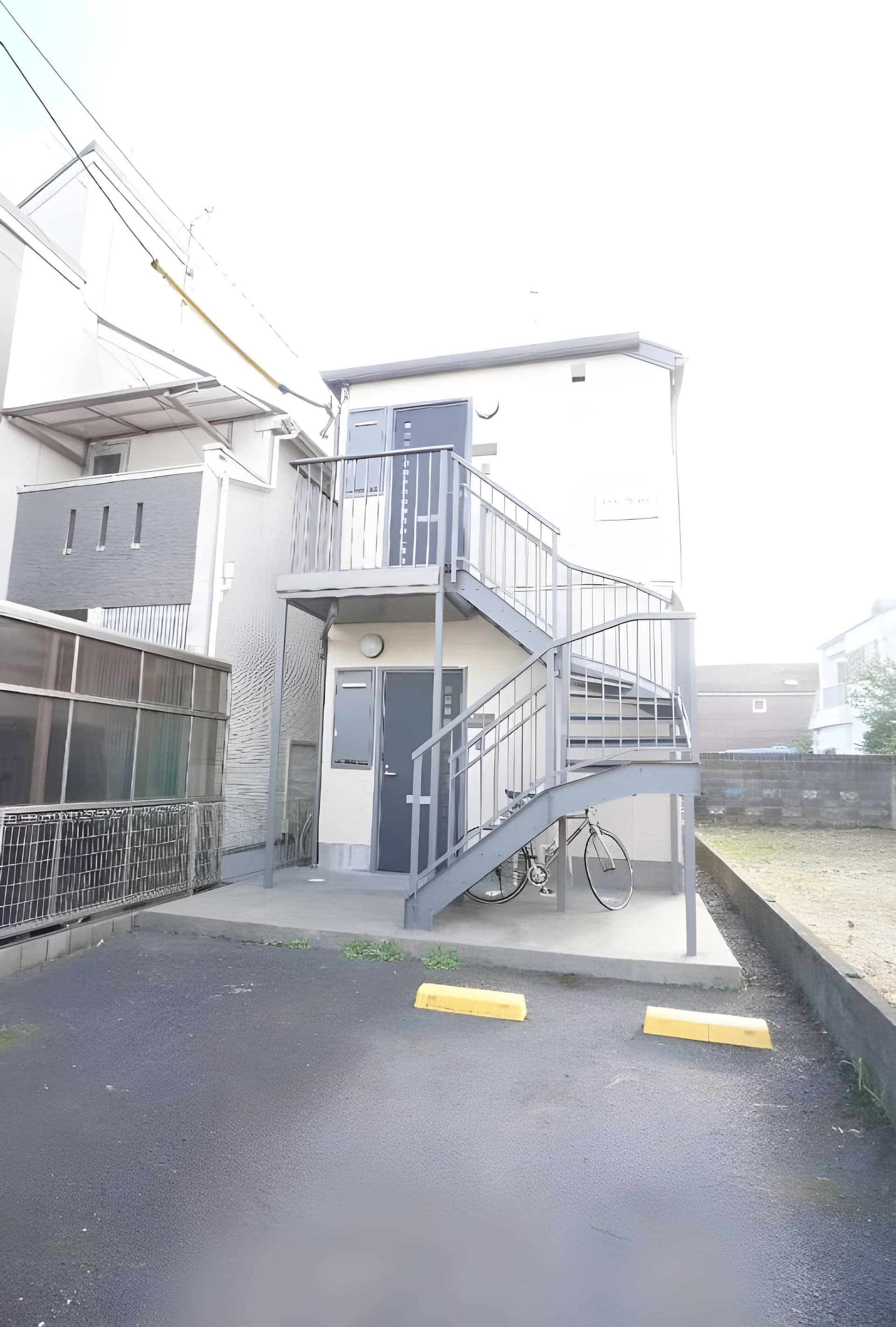 ツインハウス 201