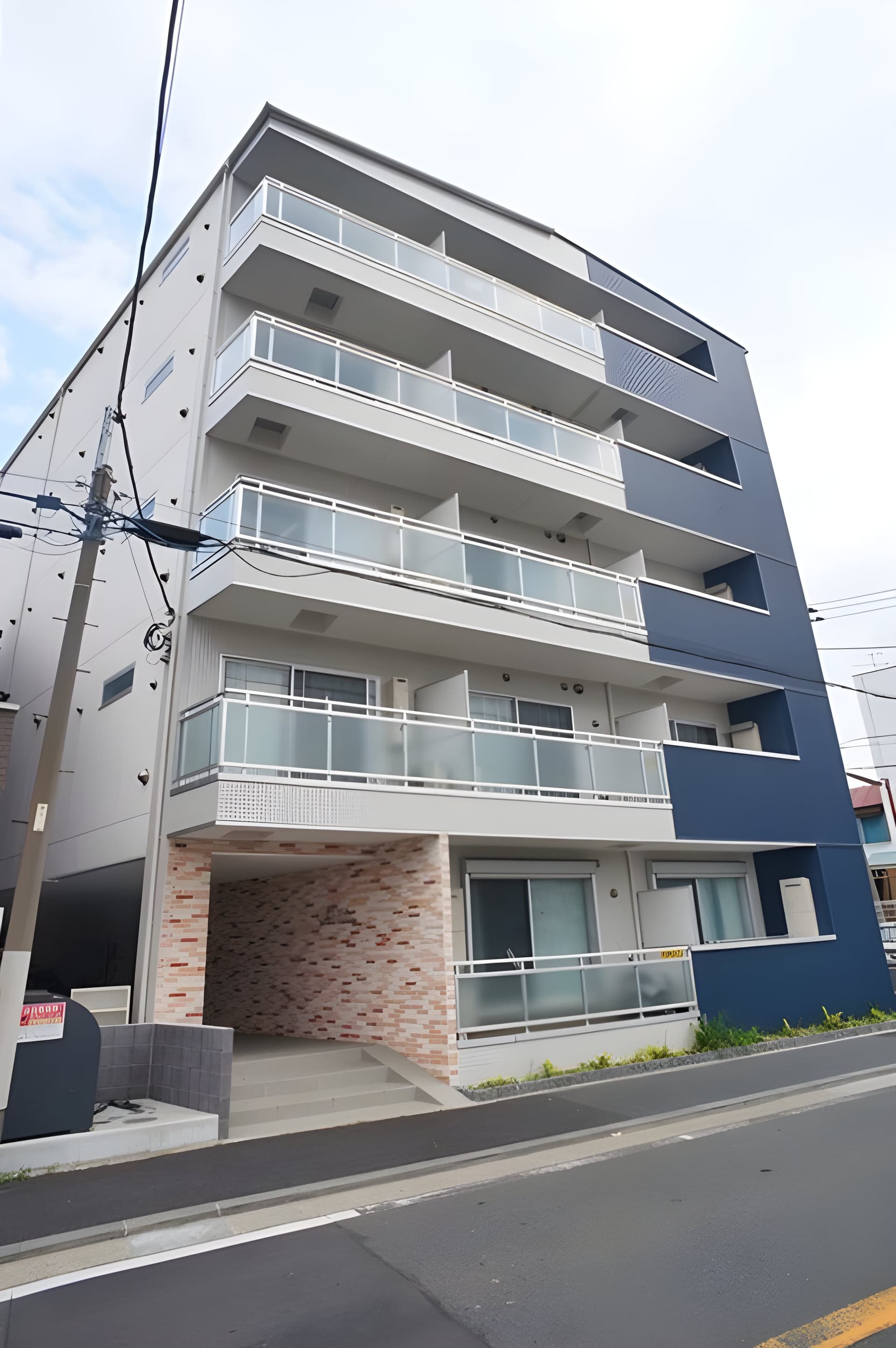 b’CASA Yokohama Yoshinocho 402