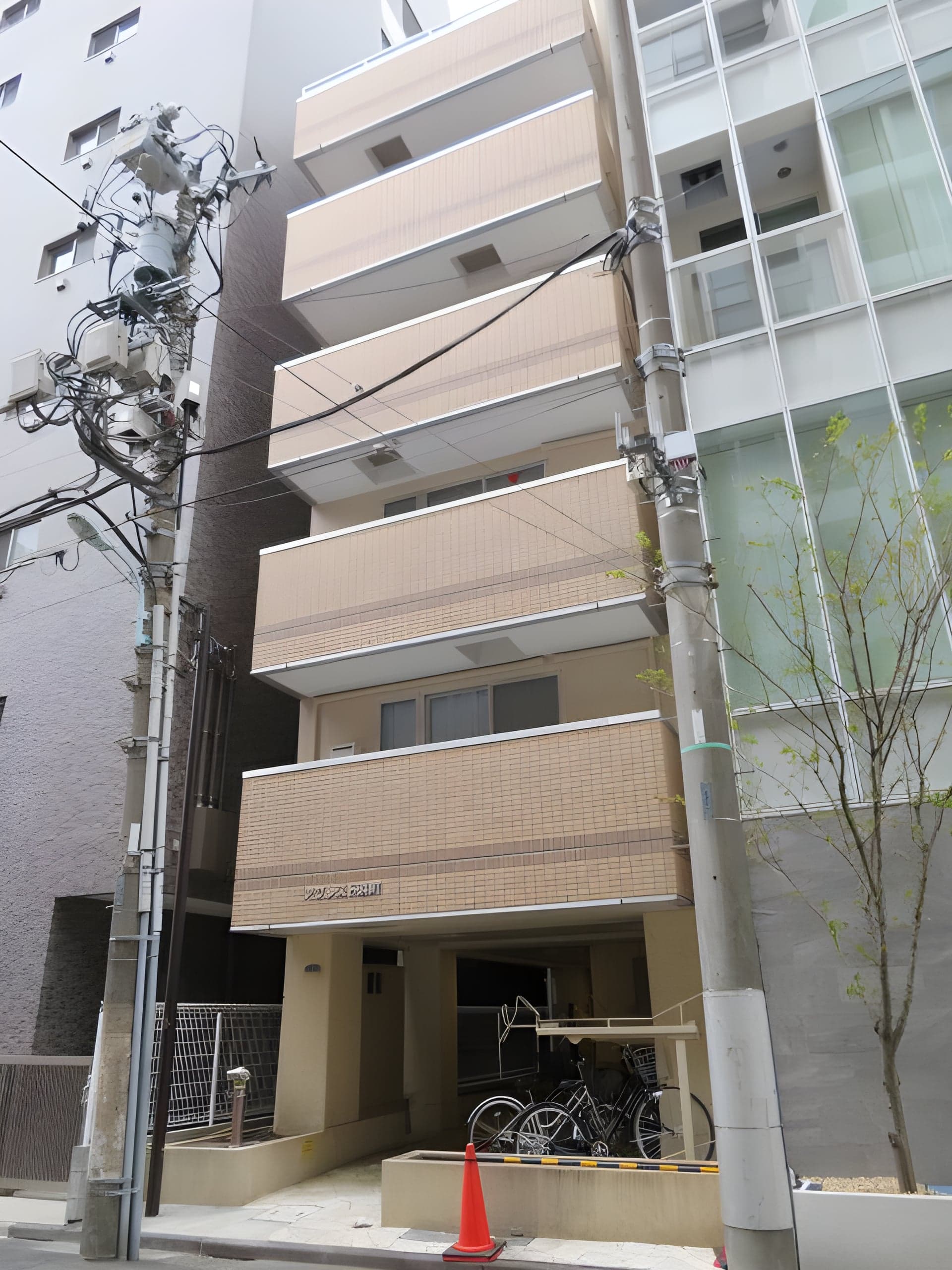 アブレスト浜町 301