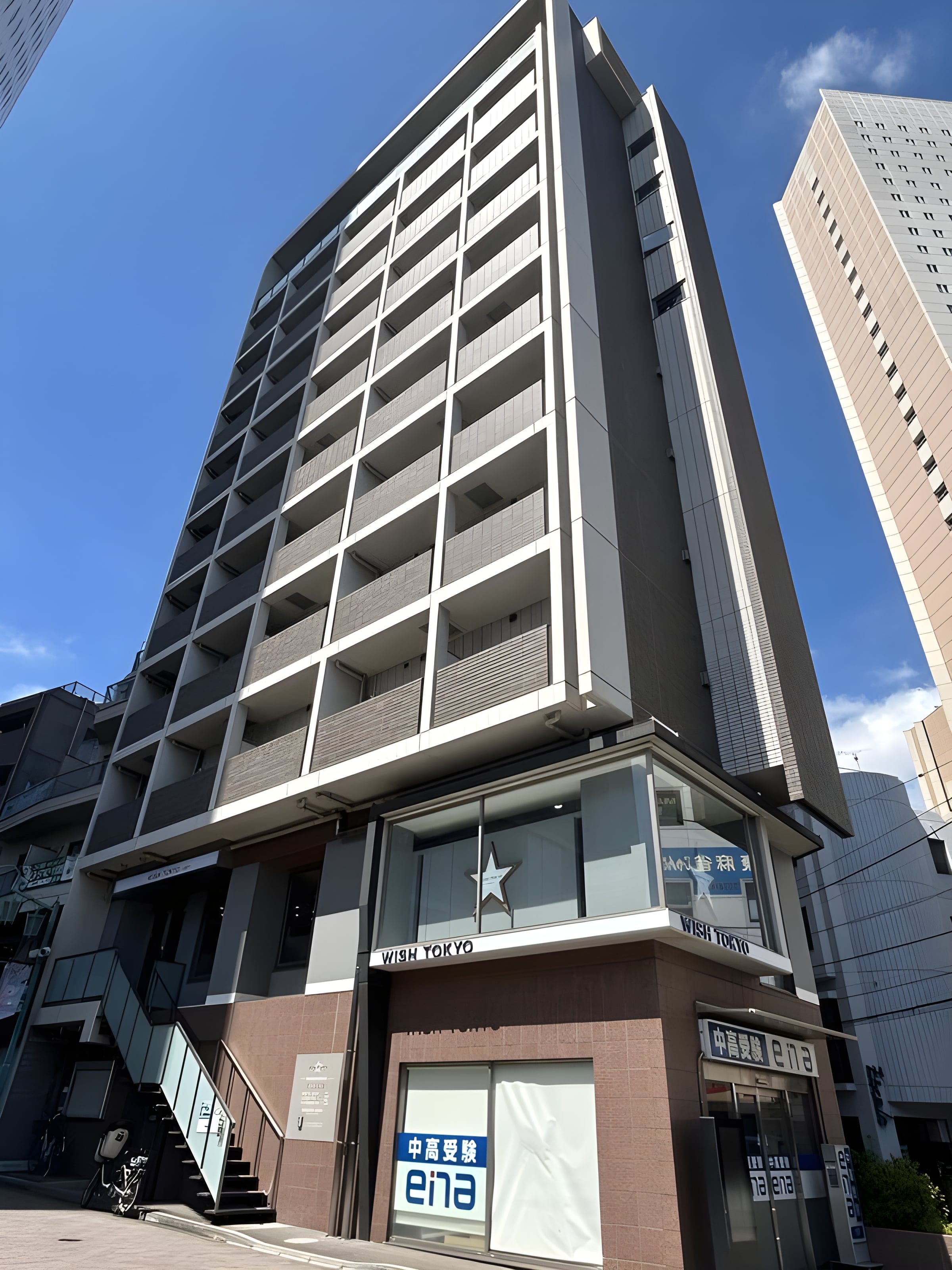 M-GATE 304