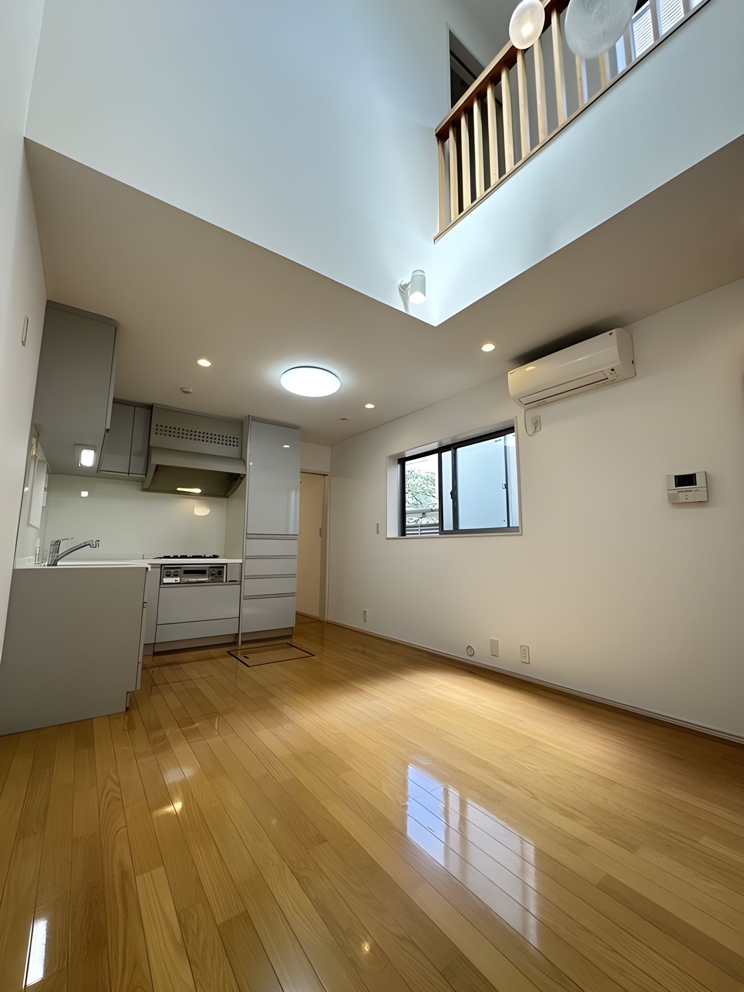 池尻4丁目テラスハウス 32万円/なし/入力なし