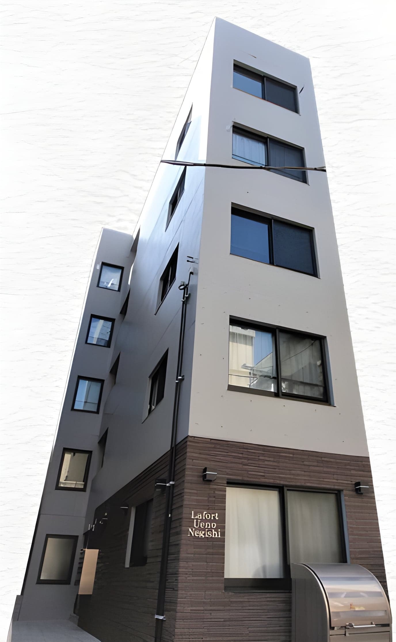 ラフォート上野根岸 502
