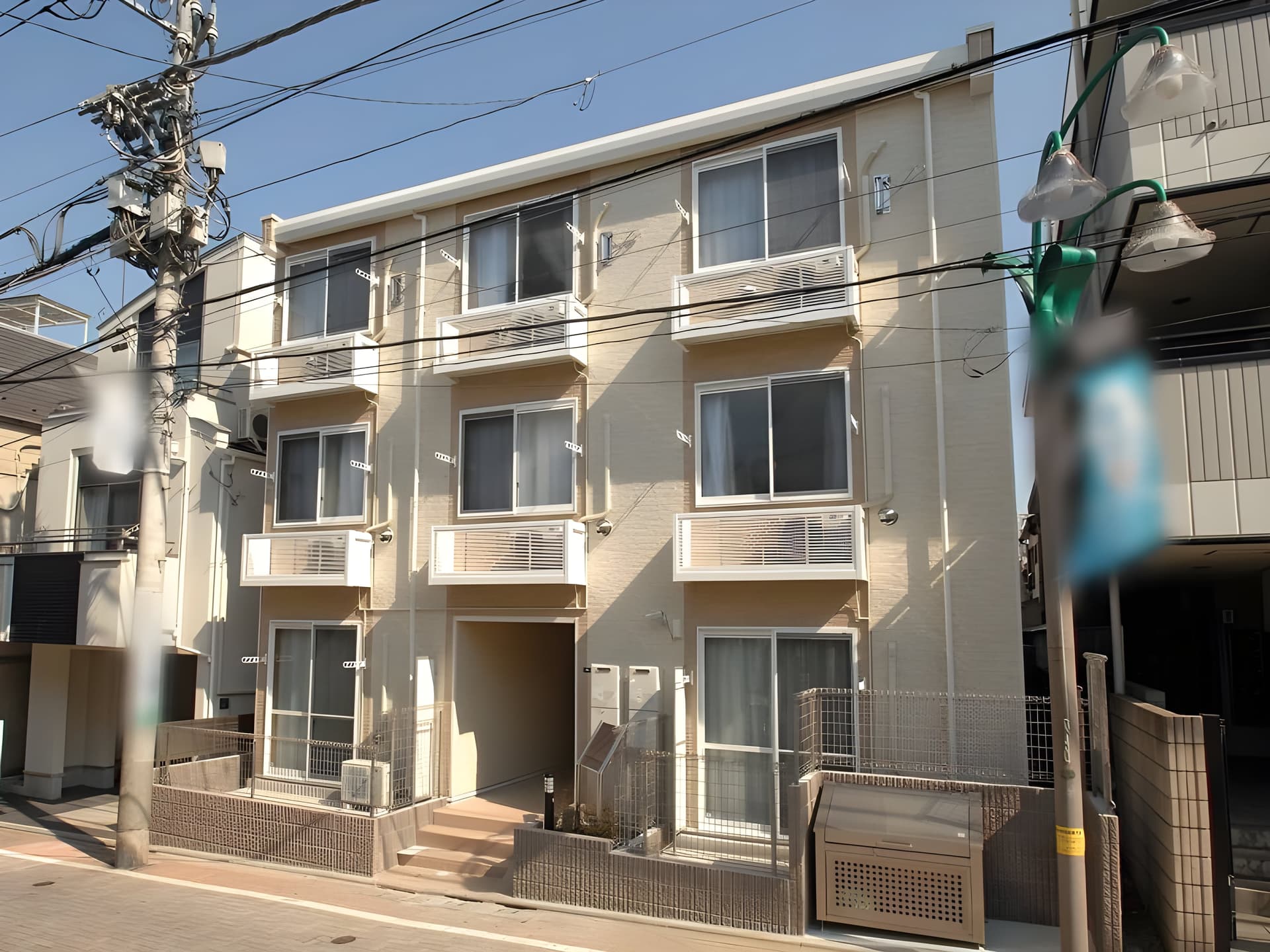 レオパレスルルド 202