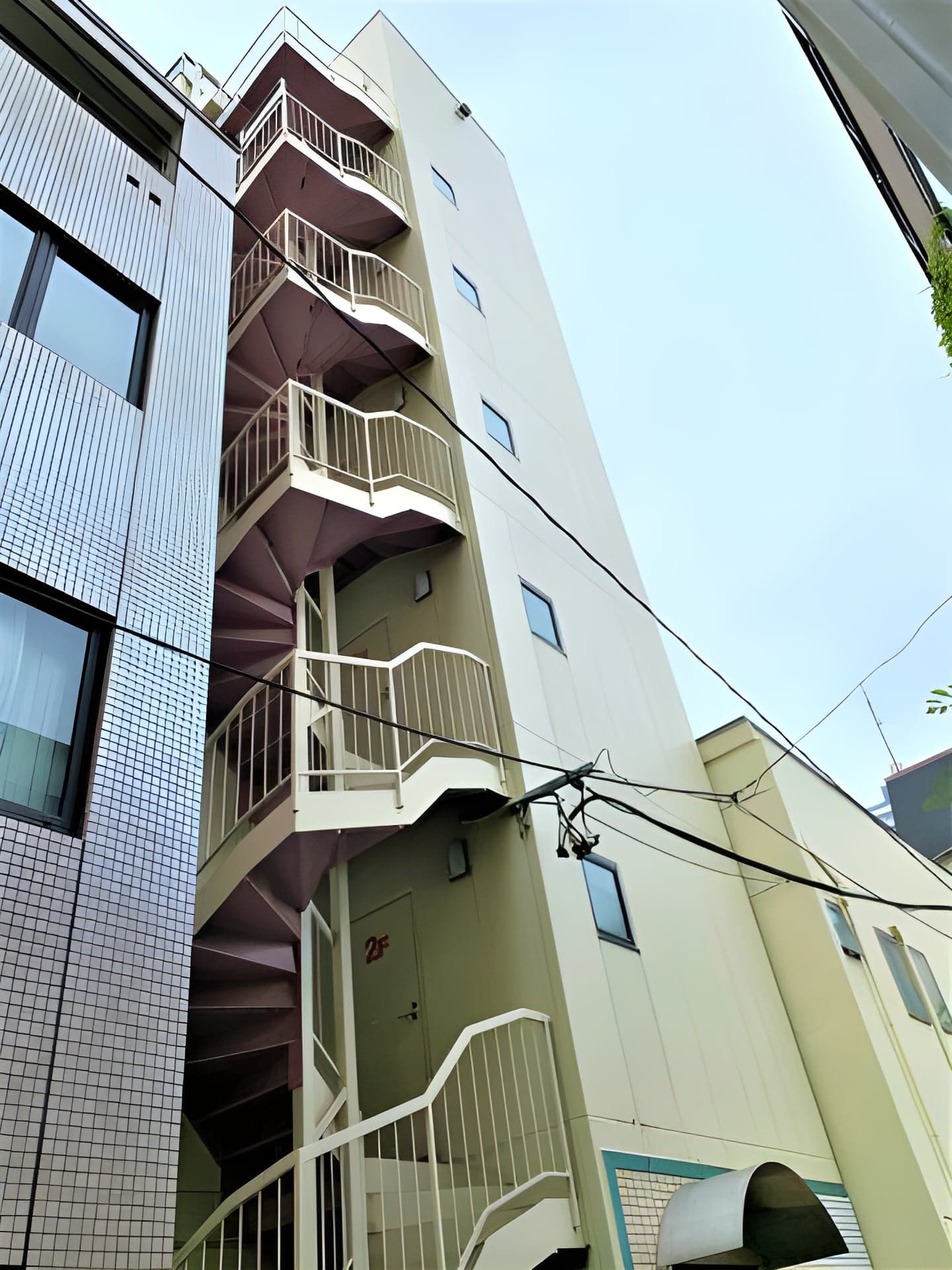 和志尾ビル 402