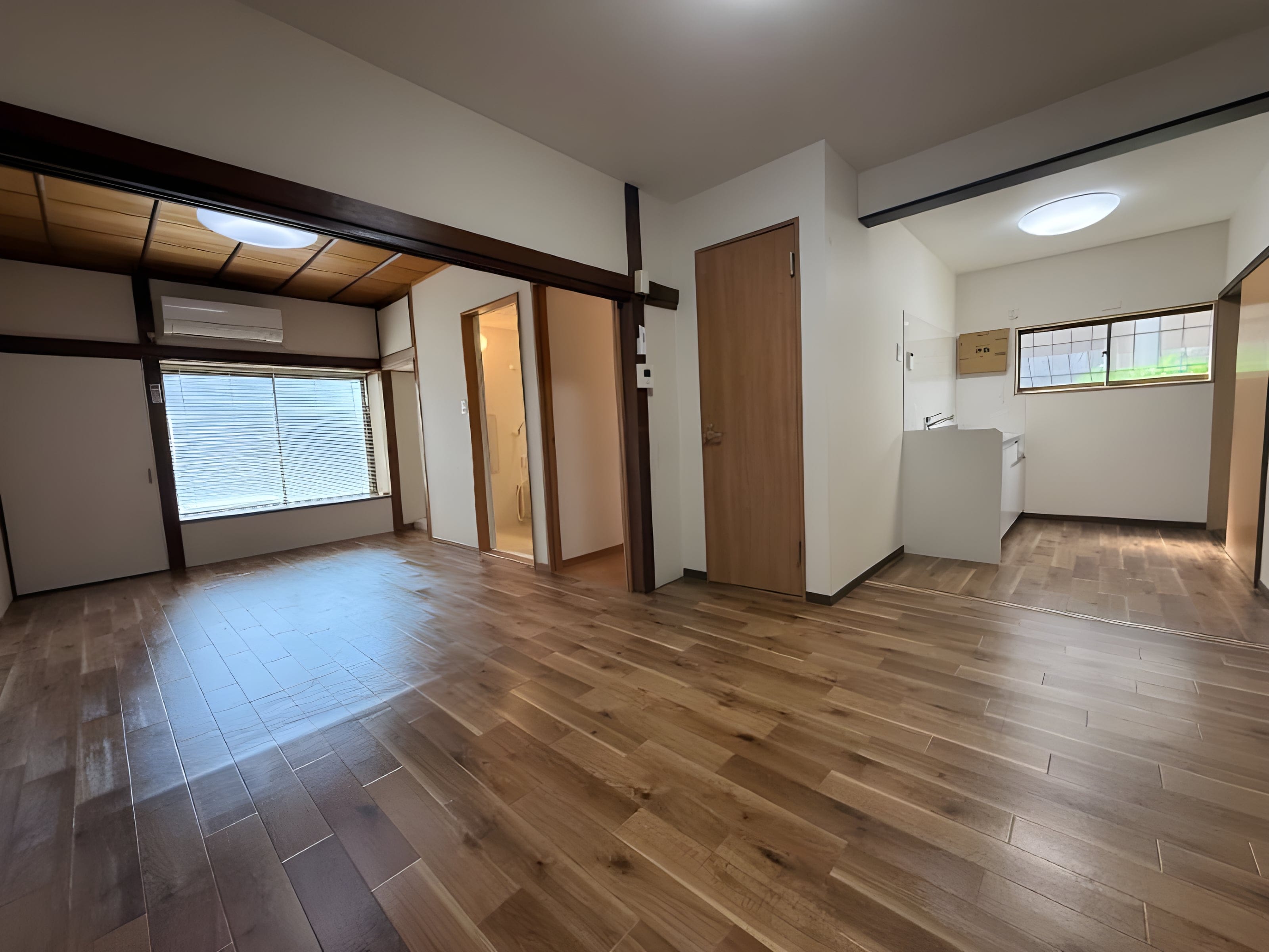 N HOUSE 1F