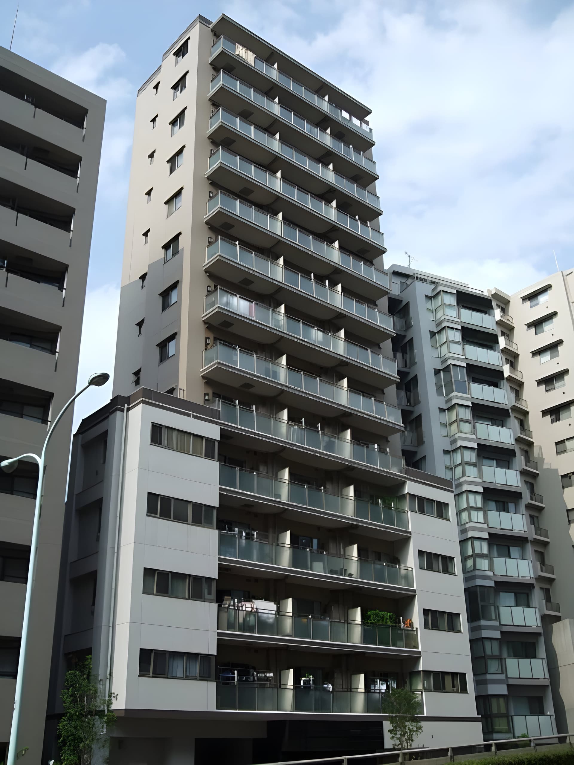 グローリオ東新宿 903