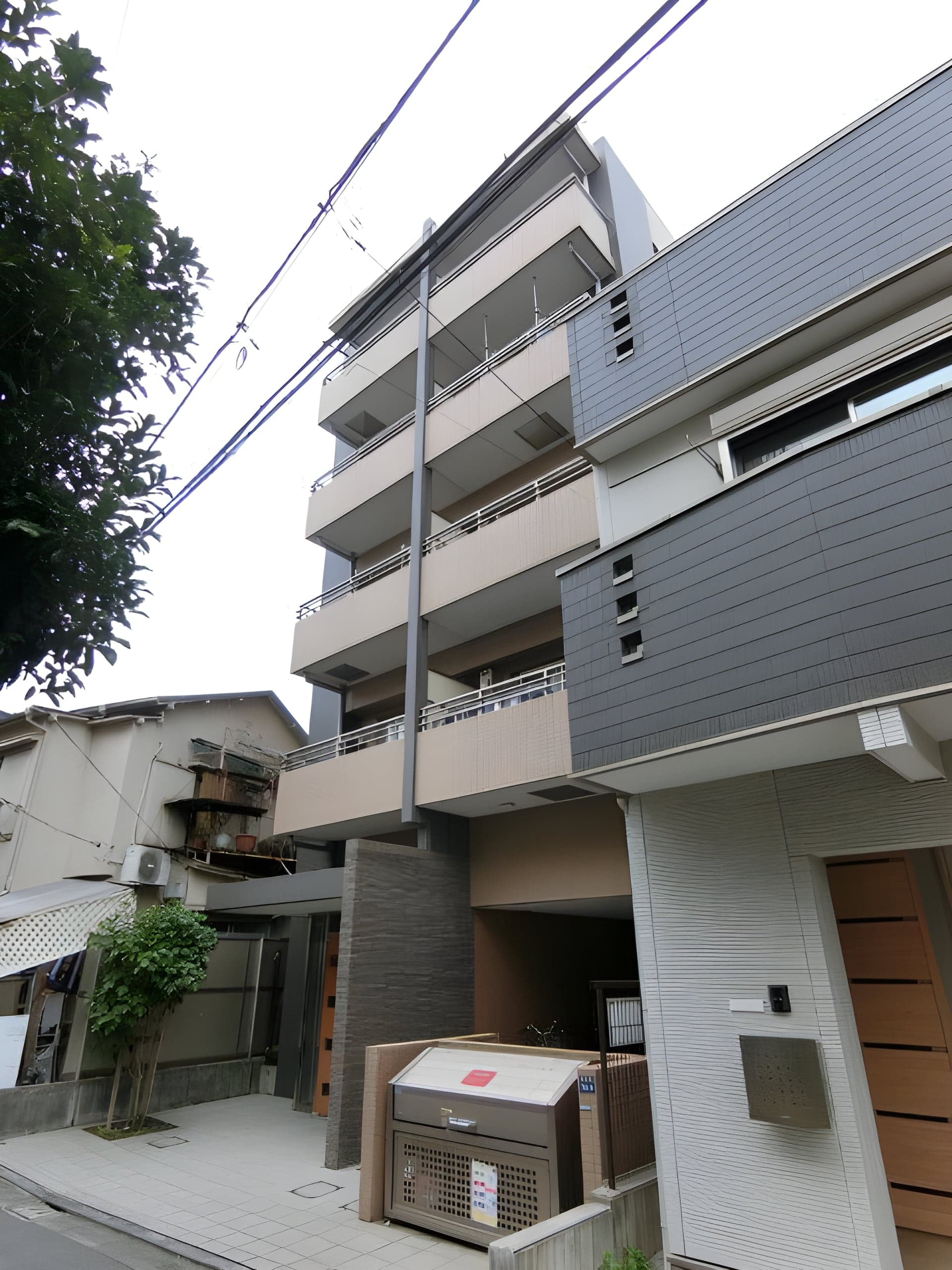 IL MEZZO DI TOKYO,DUE 201