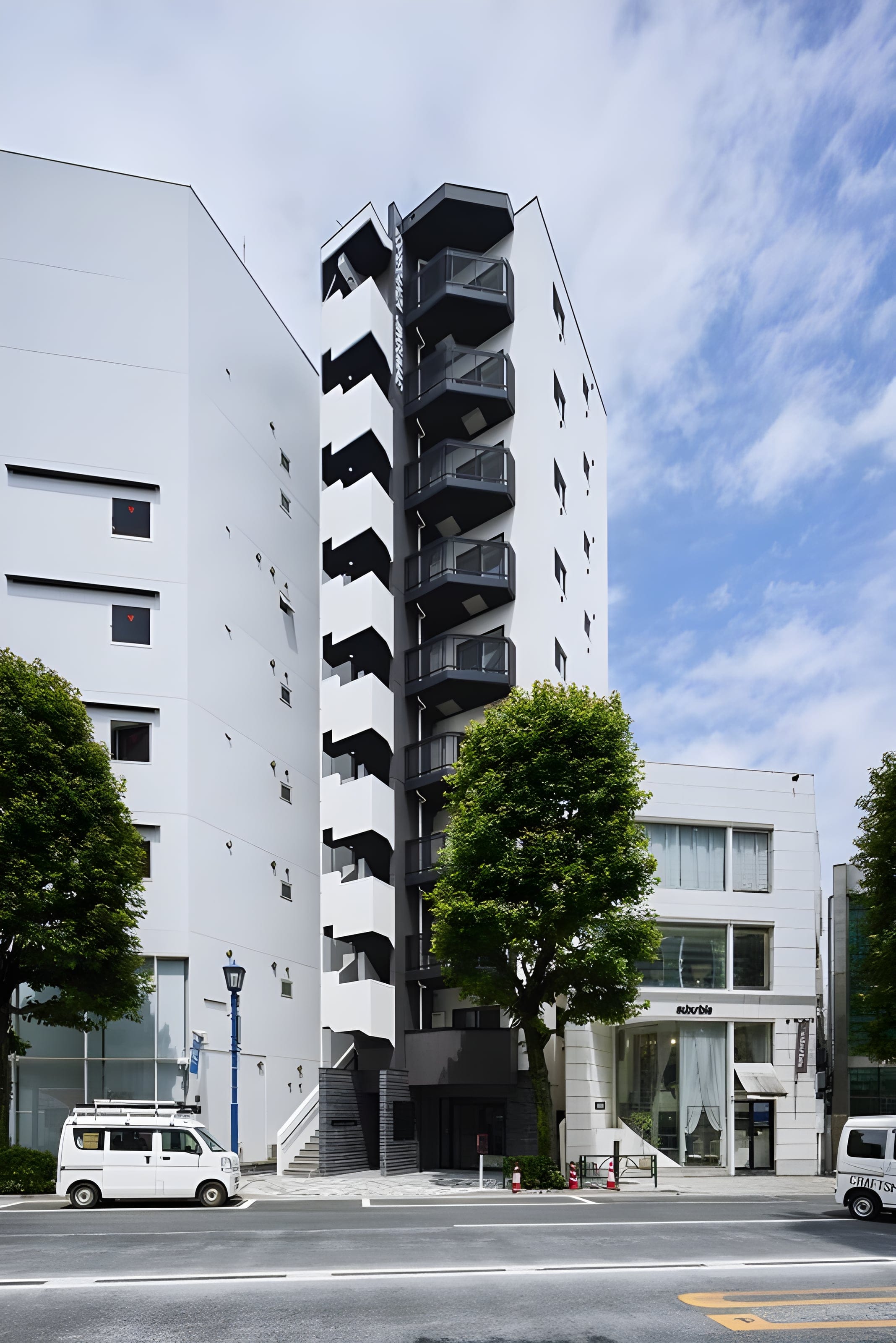 エスペランサ神宮前 外苑西通り 301